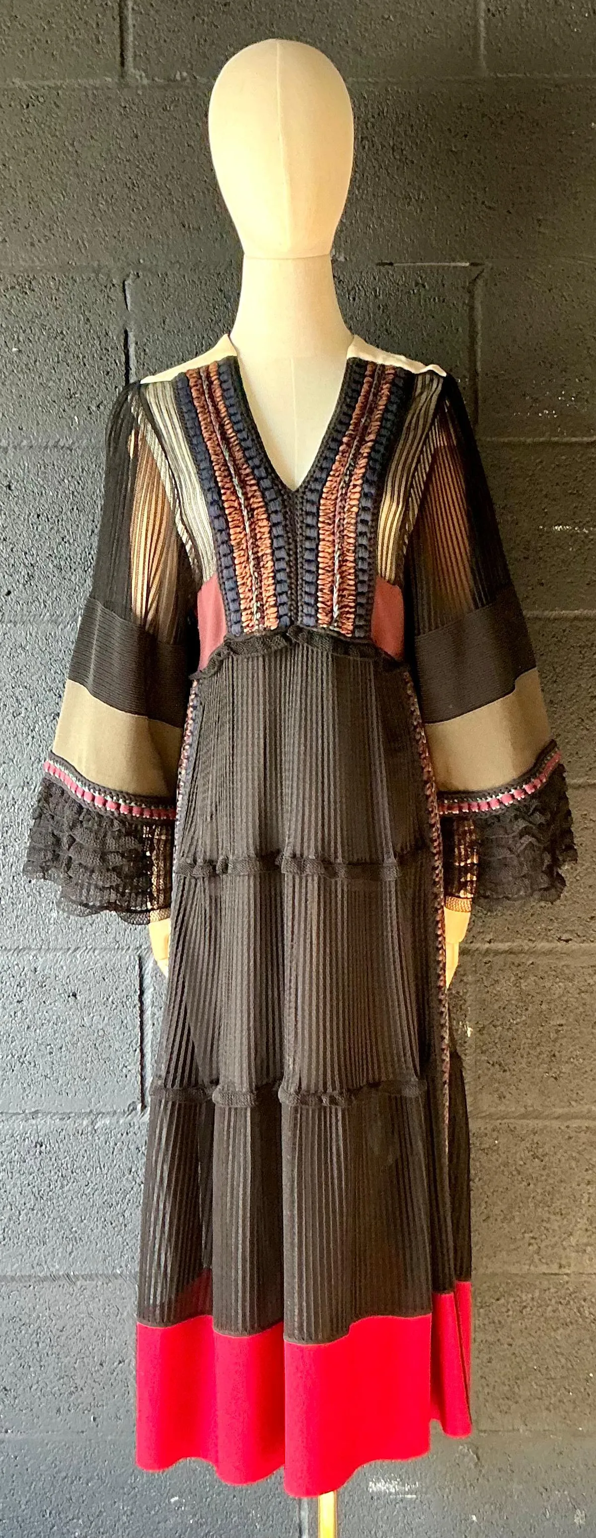 Vintage Boho Valentino Dress — additional photo 3