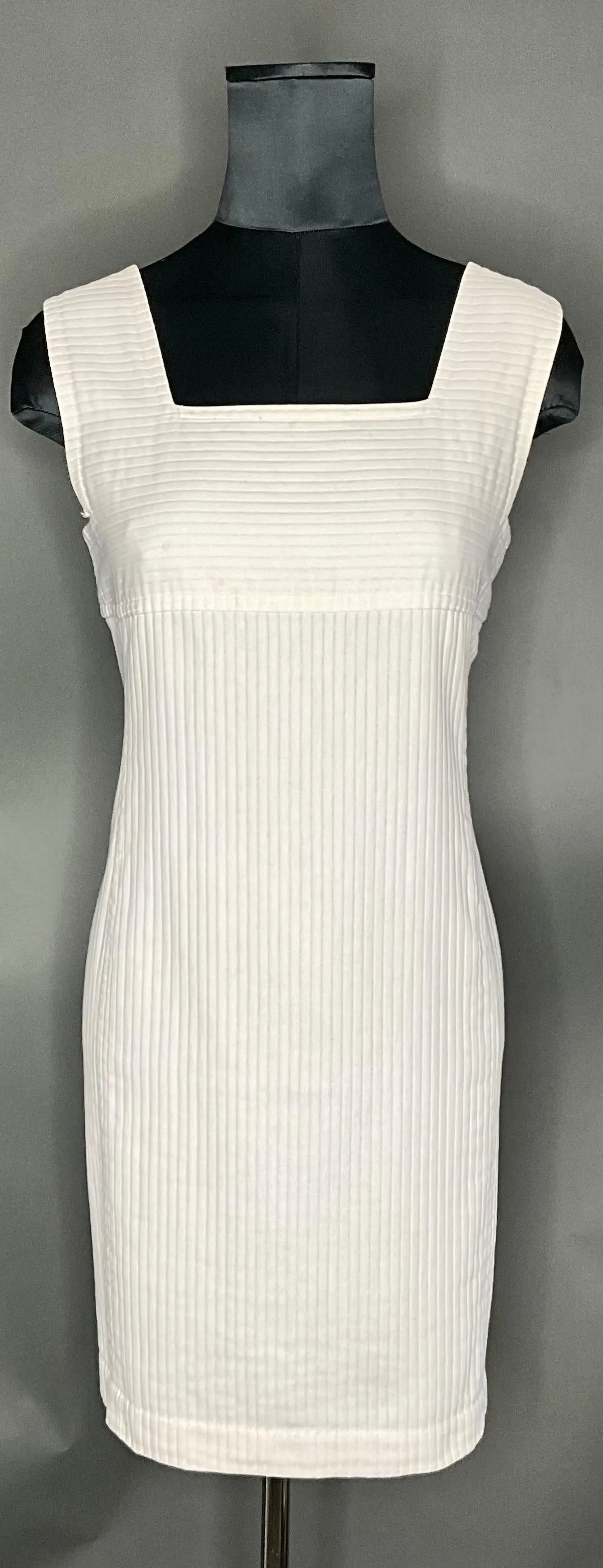 Vintage Courreges White Ribbed Dress — additional photo 8