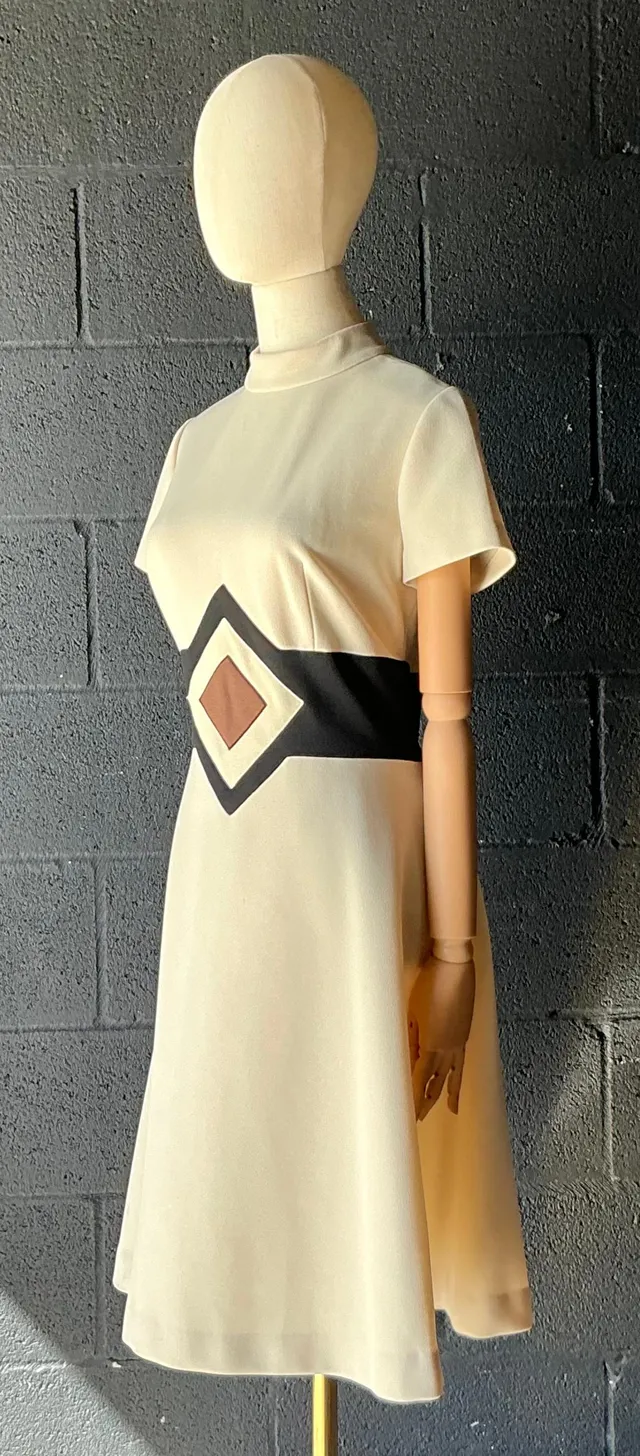 Vintage Alison Ayure Geometric Dress — additional photo 3