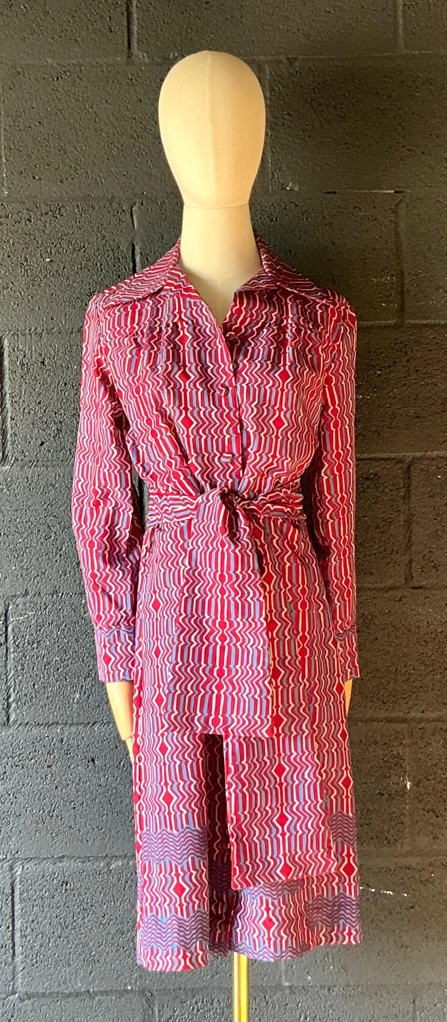 Vintage Lanvin Paris Blue & Red Patterned Dress — additional photo 3