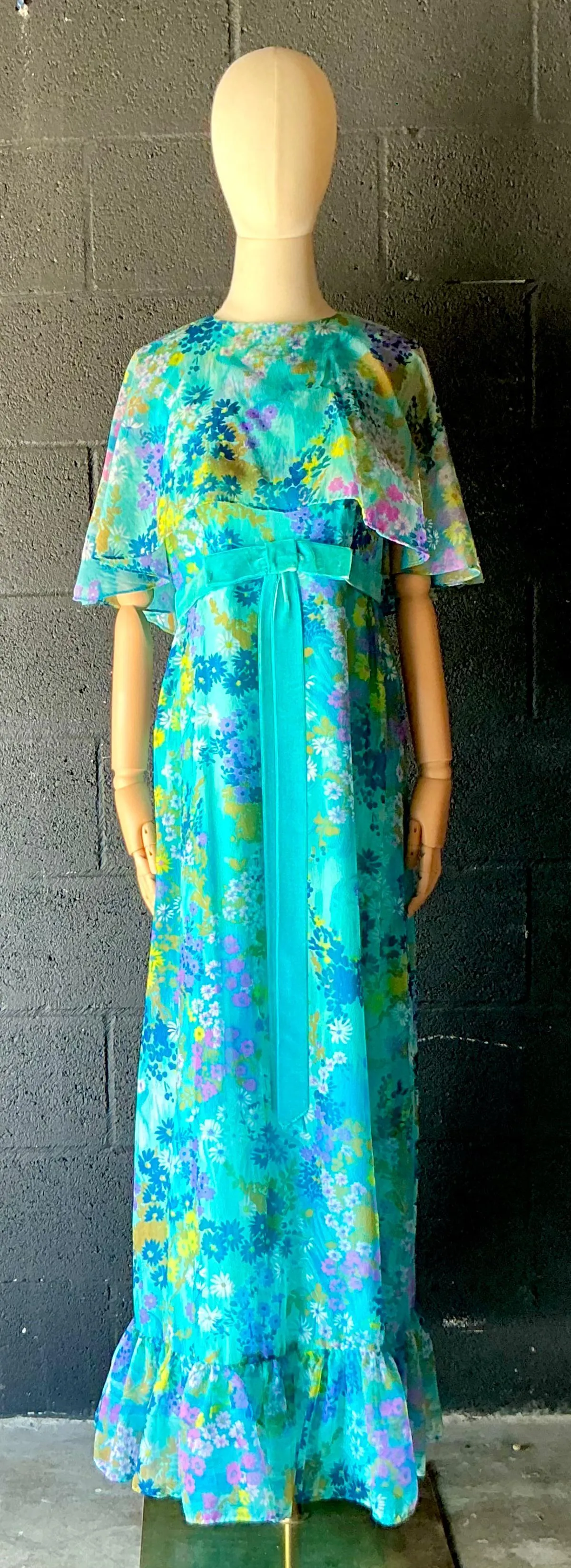 Vintage Blue Floral Dress with Bow — additional photo 4