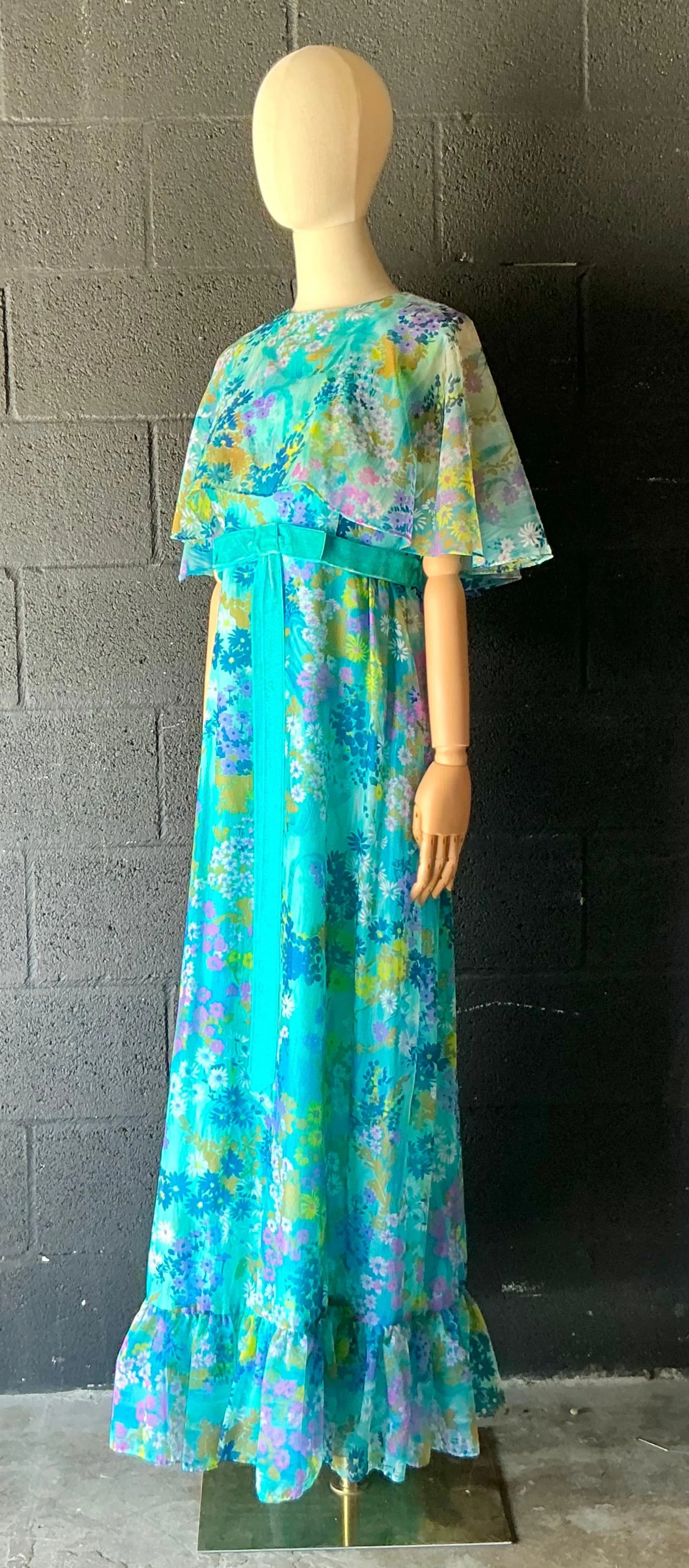 Vintage Blue Floral Dress with Bow — additional photo 6