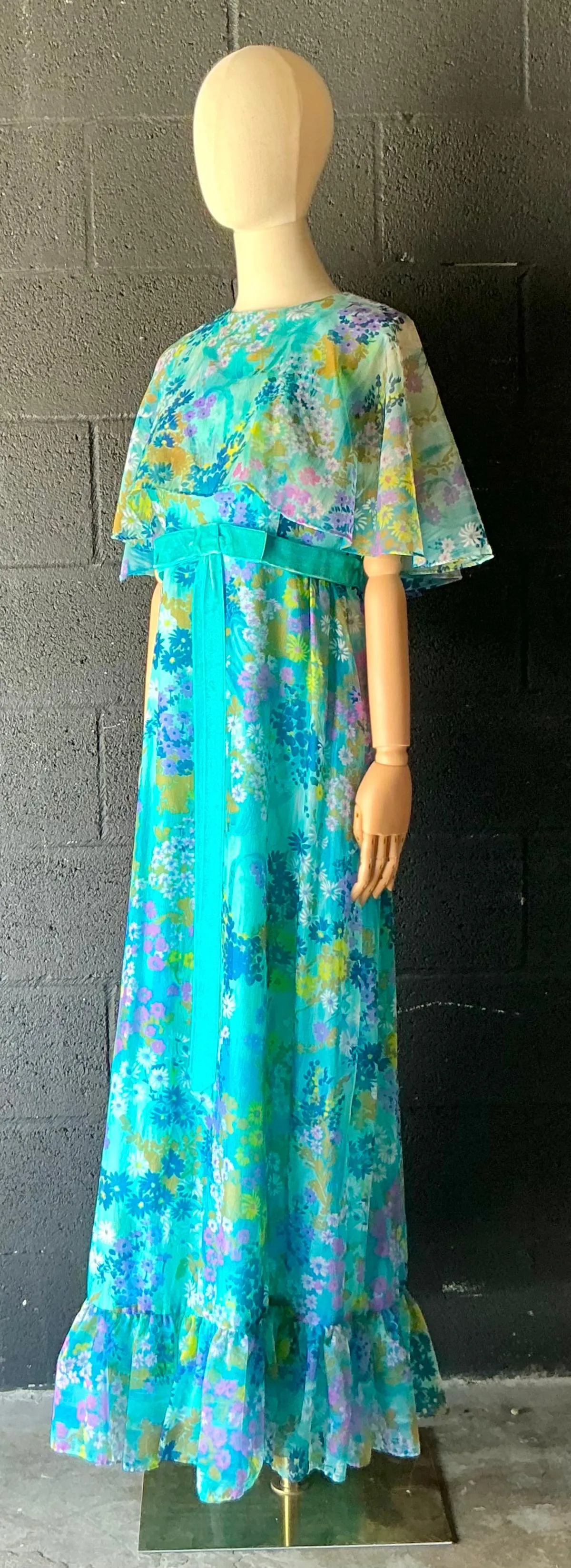 Vintage Blue Floral Dress with Bow — additional photo 6