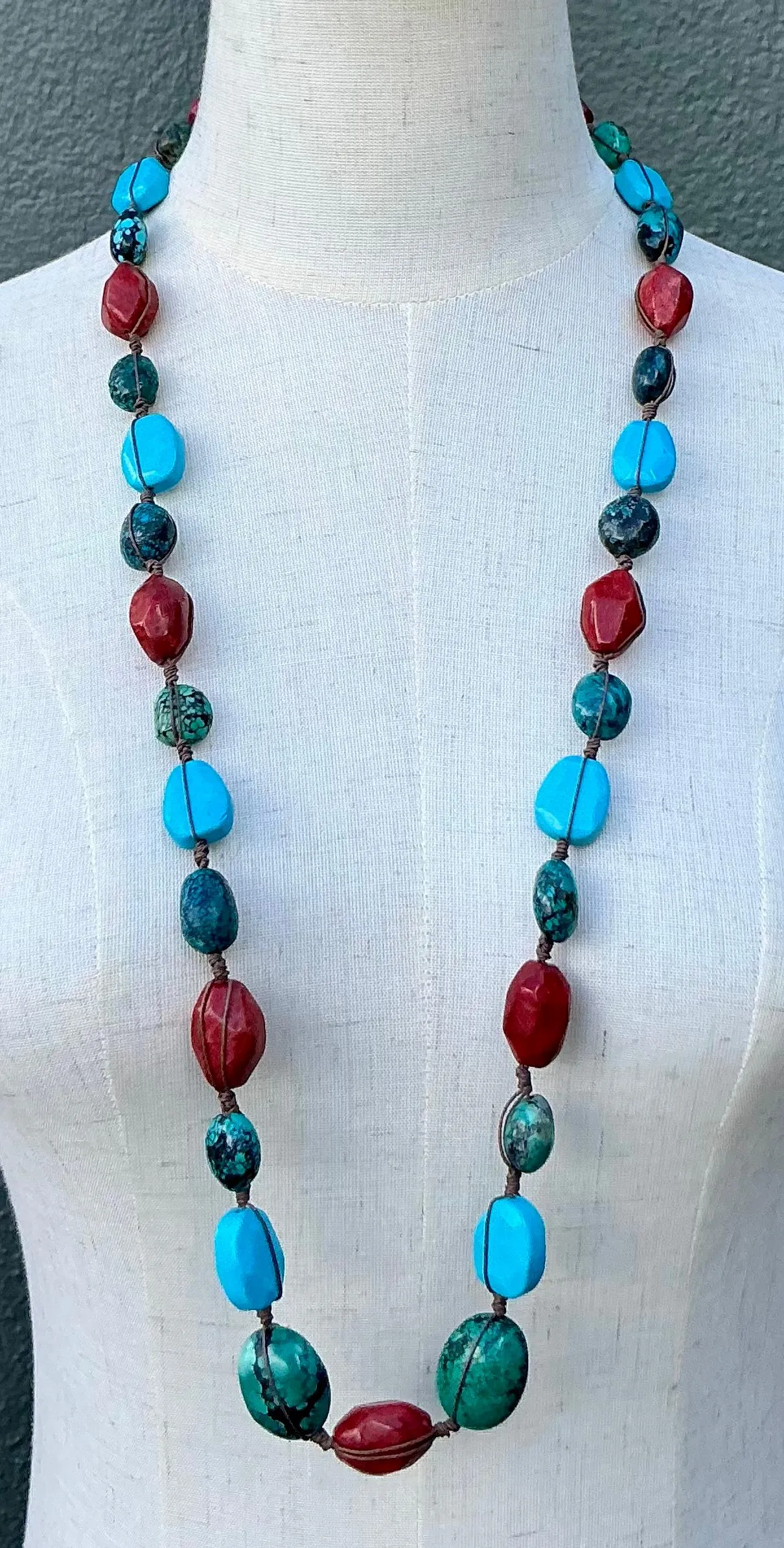 Vintage Turquoise & Coral Bead Necklace — additional photo 2