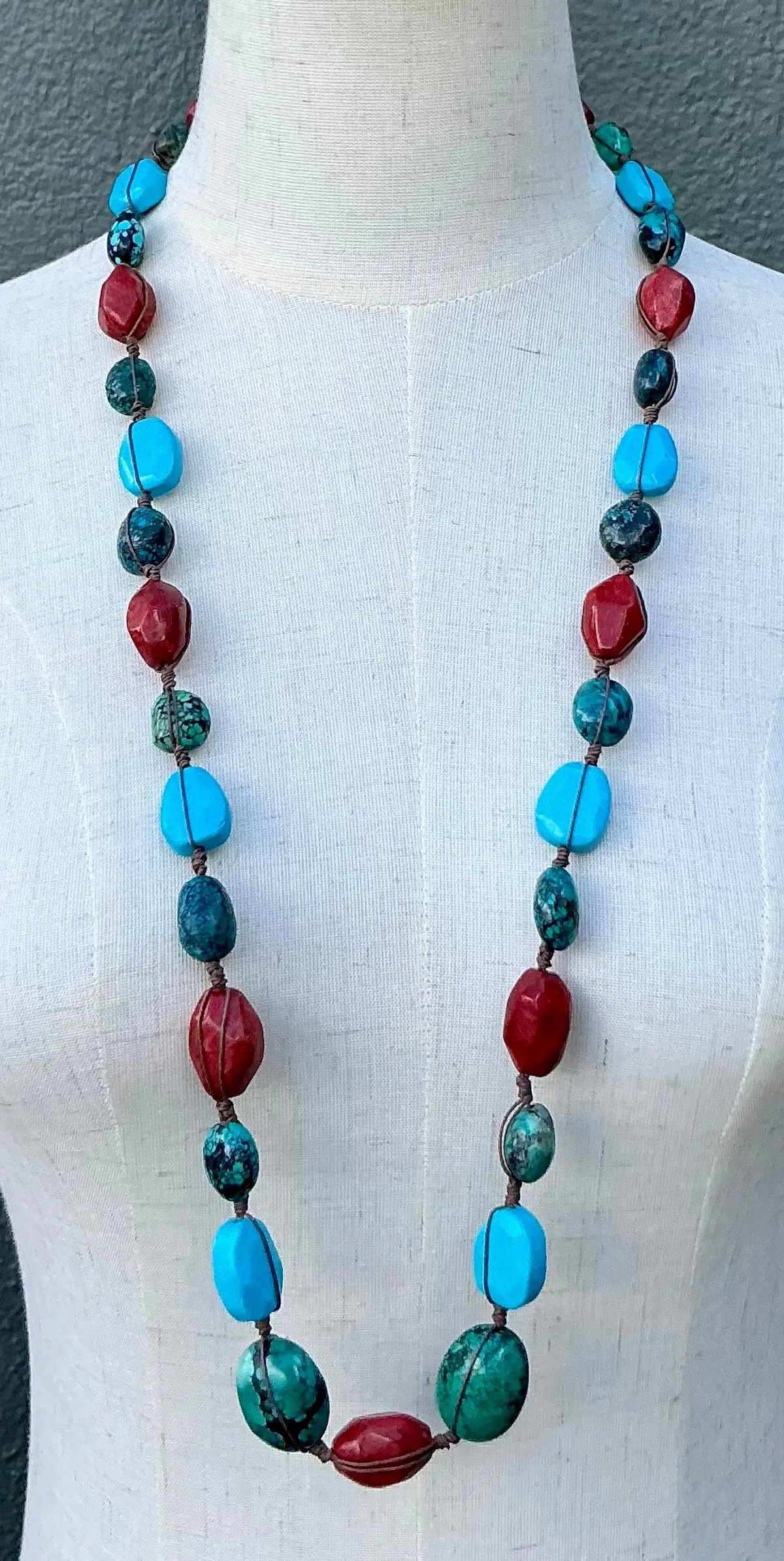 Vintage Turquoise & Coral Bead Necklace — additional photo 2