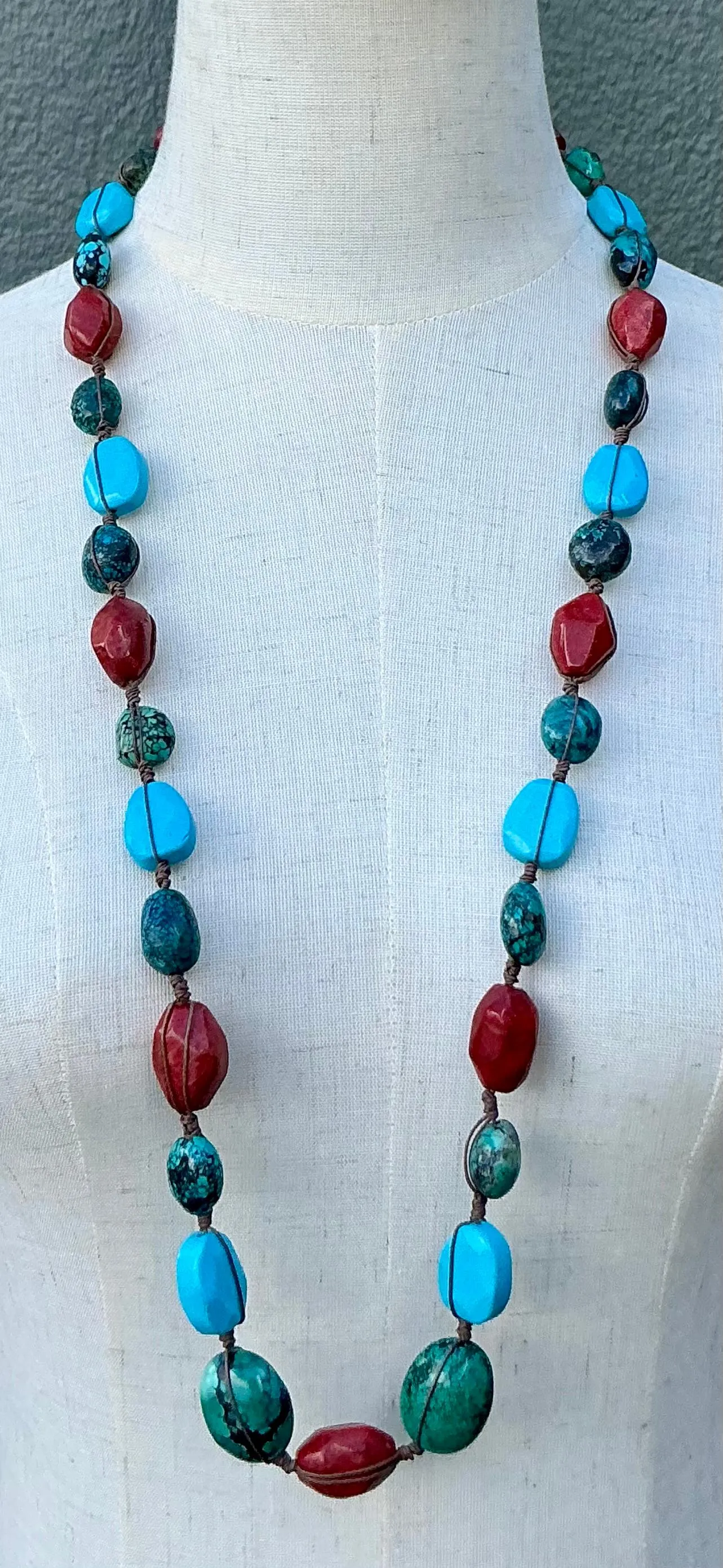 Vintage Turquoise & Coral Bead Necklace — additional photo 5