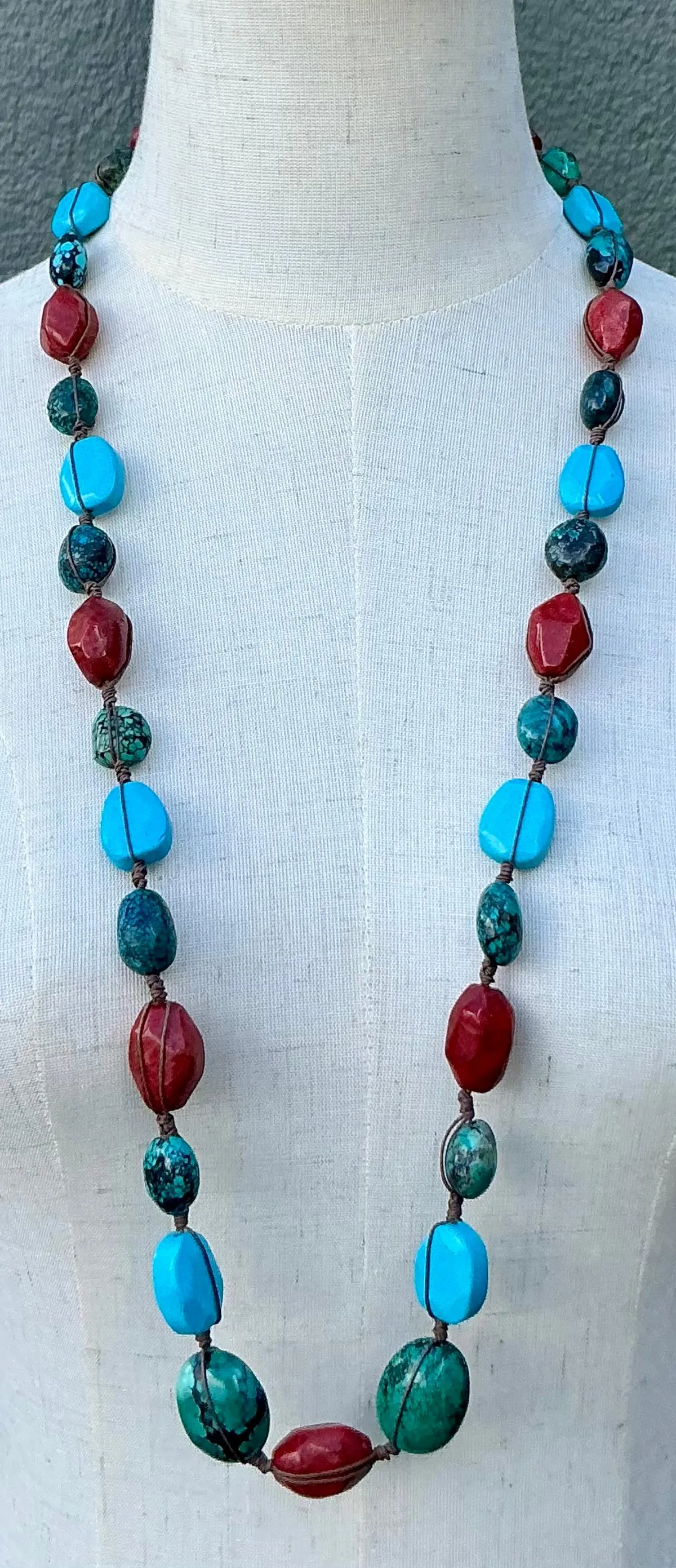 Vintage Turquoise & Coral Bead Necklace — additional photo 5