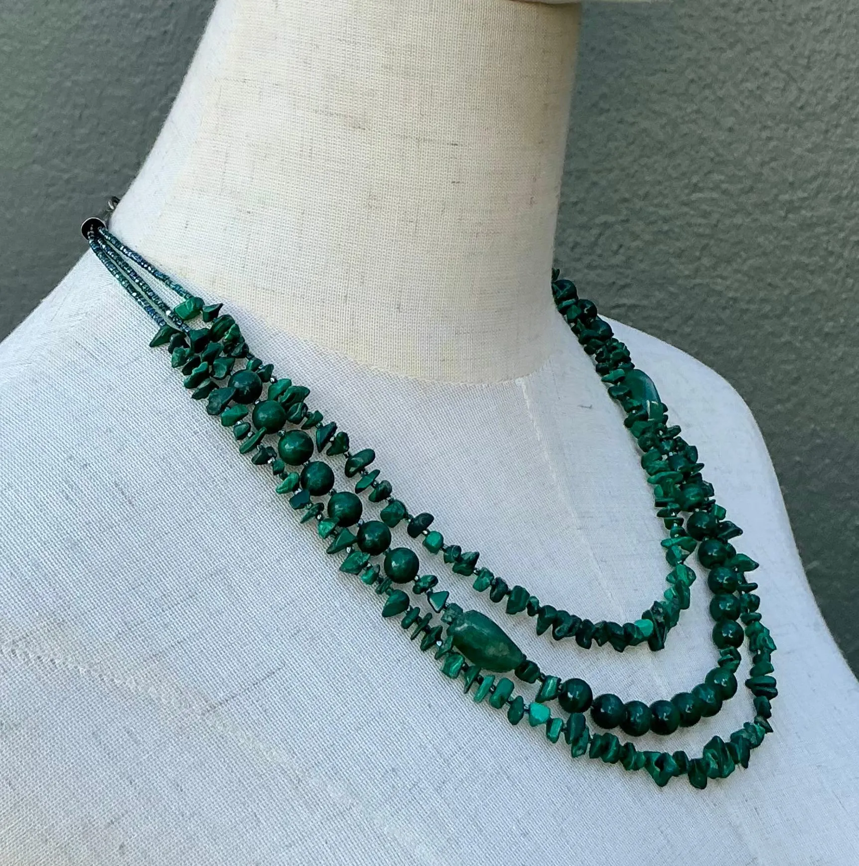 Vintage Boho Malachite Three-Stranded Necklace — additional photo 5