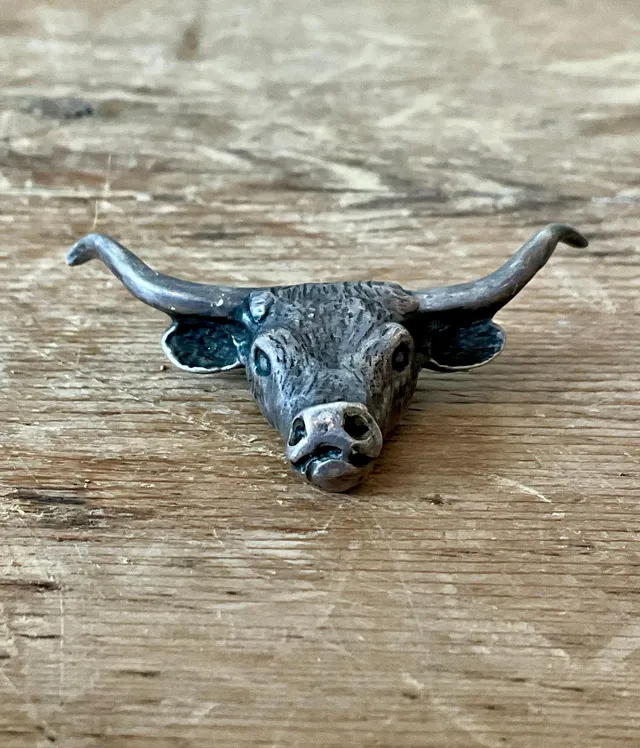 Vintage Antiqued Silver Steer Head Pendant — additional photo 4