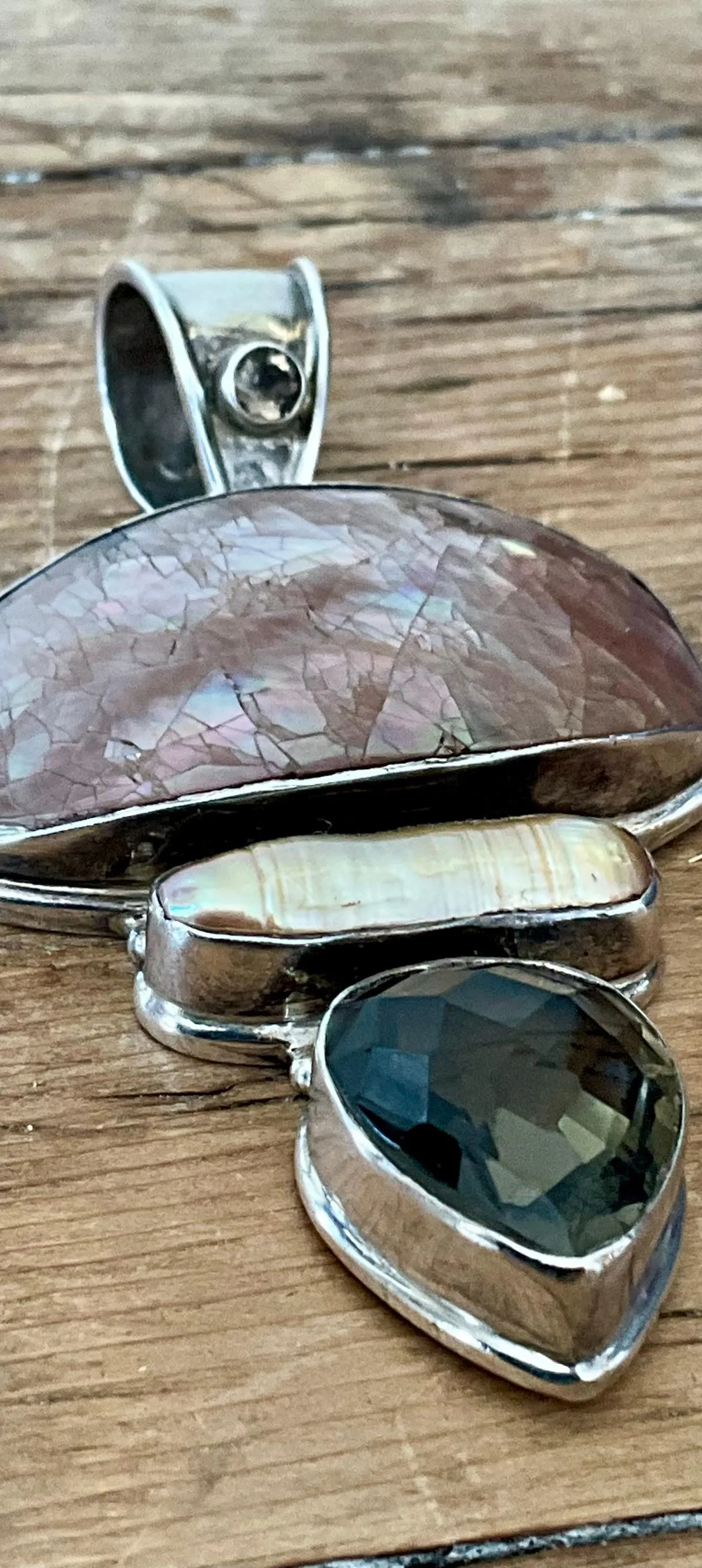 Vintage Boho Smokey Quartz & Mother of Pearl Pendant — additional photo 5