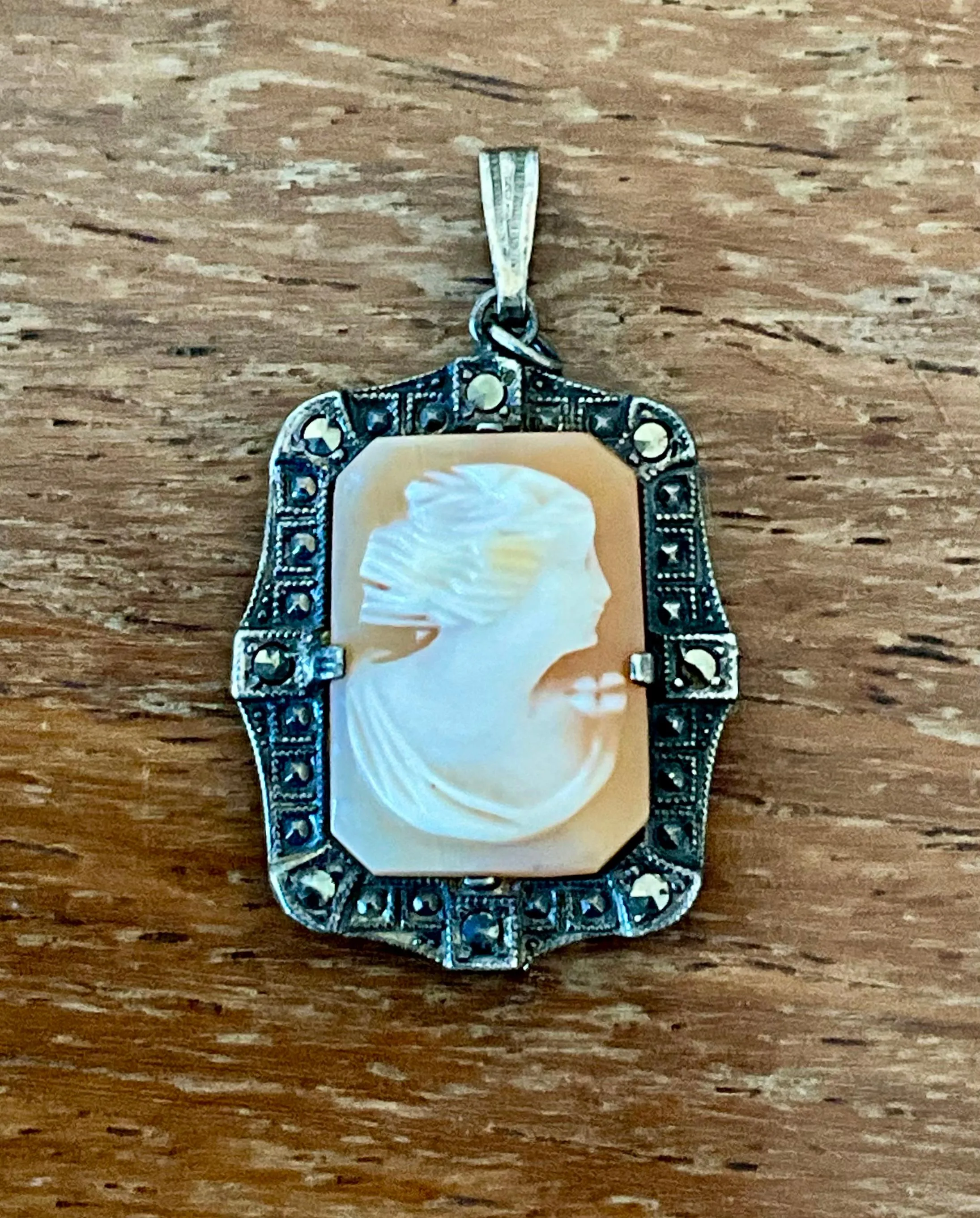 Vintage Art Deco Sterling Silver Carved Cameo Pendentif — additional photo 2