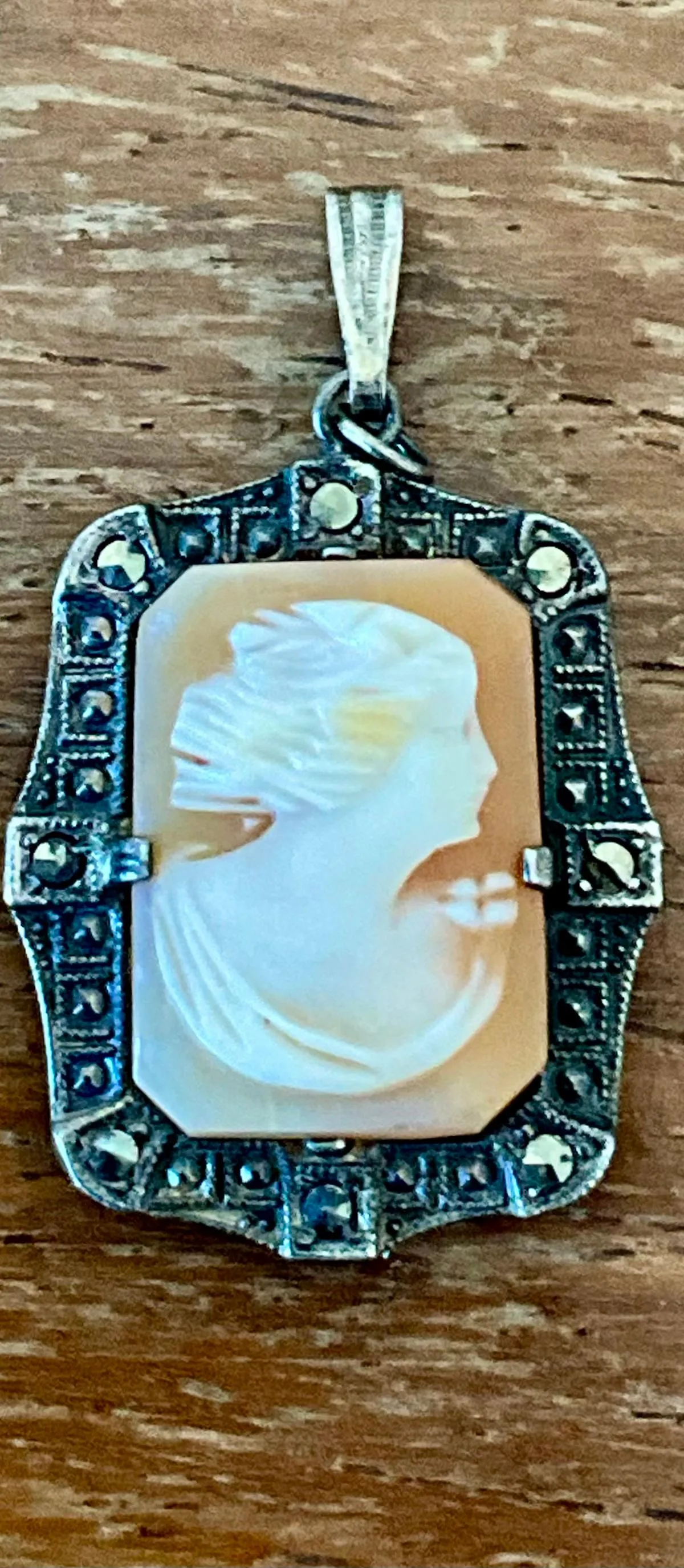 Vintage Art Deco Sterling Silver Carved Cameo Pendentif — additional photo 3