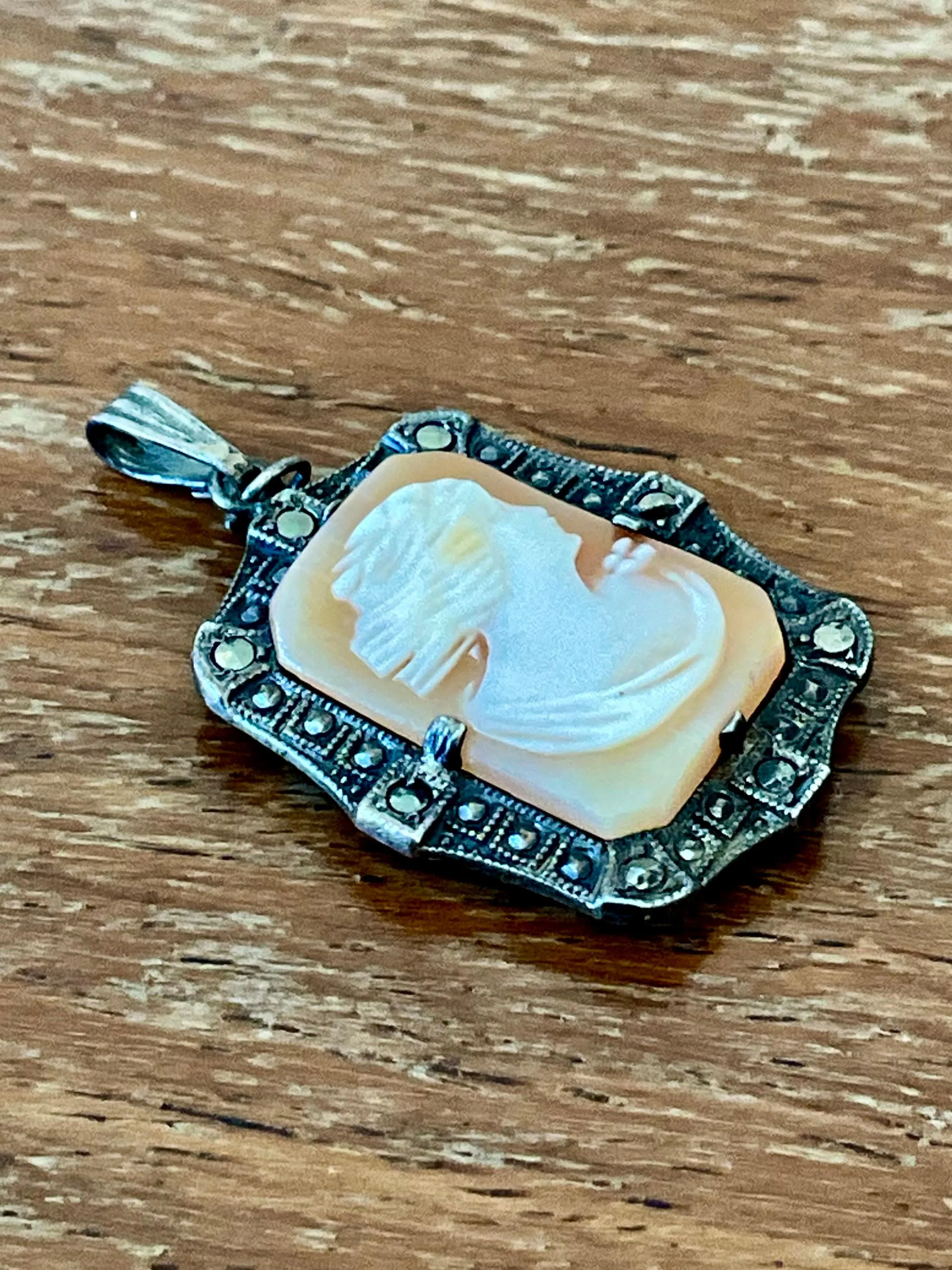 Vintage Art Deco Sterling Silver Carved Cameo Pendentif — additional photo 6