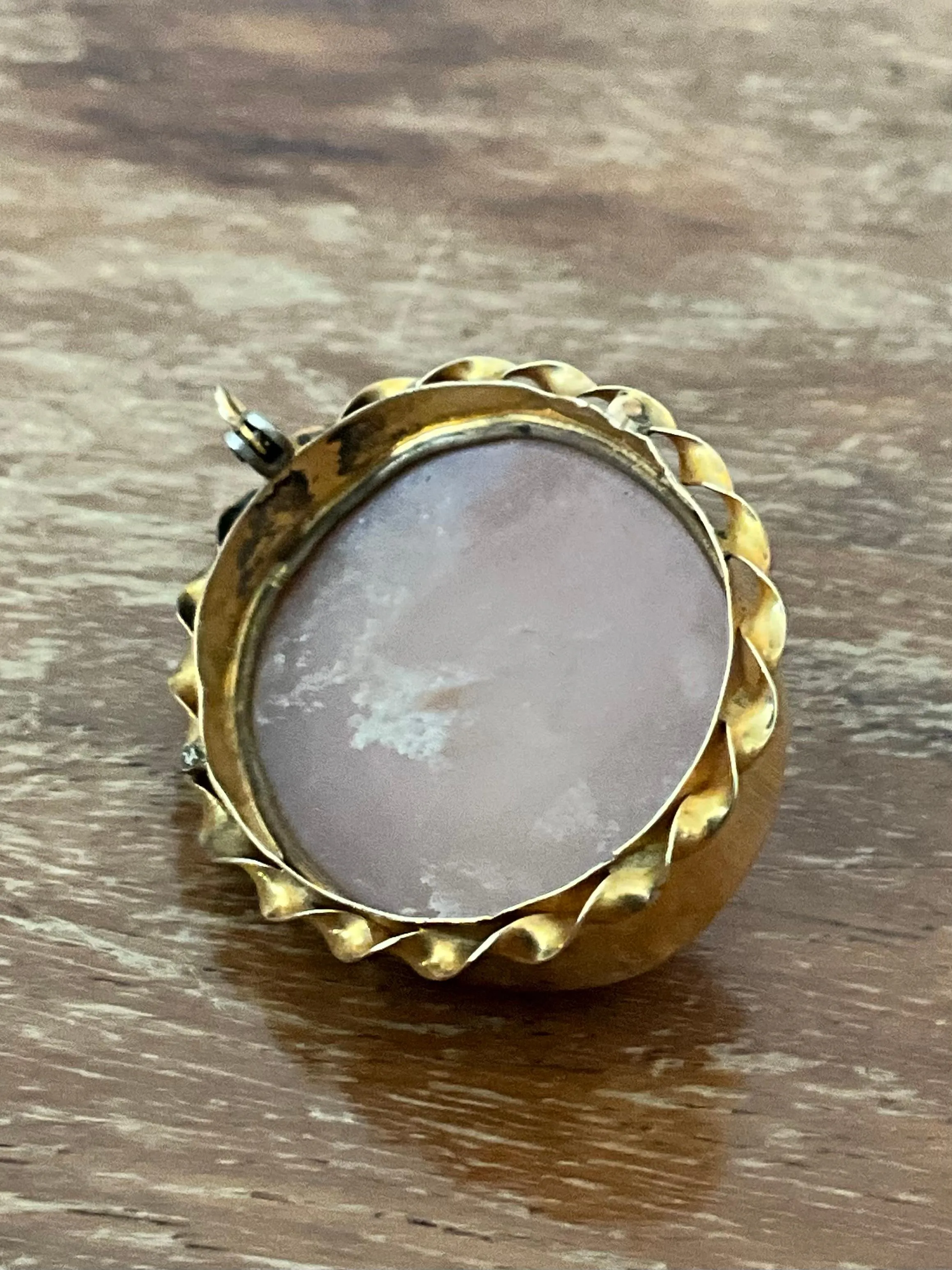 Vintage Victorian Cameo Pendant — additional photo 7