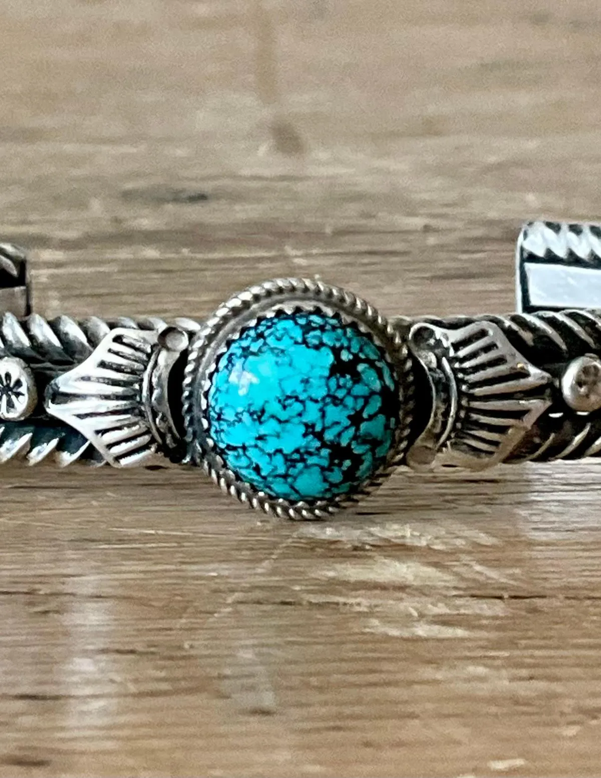 Vintage Navajo Turquoise Sterling Silver Cuff