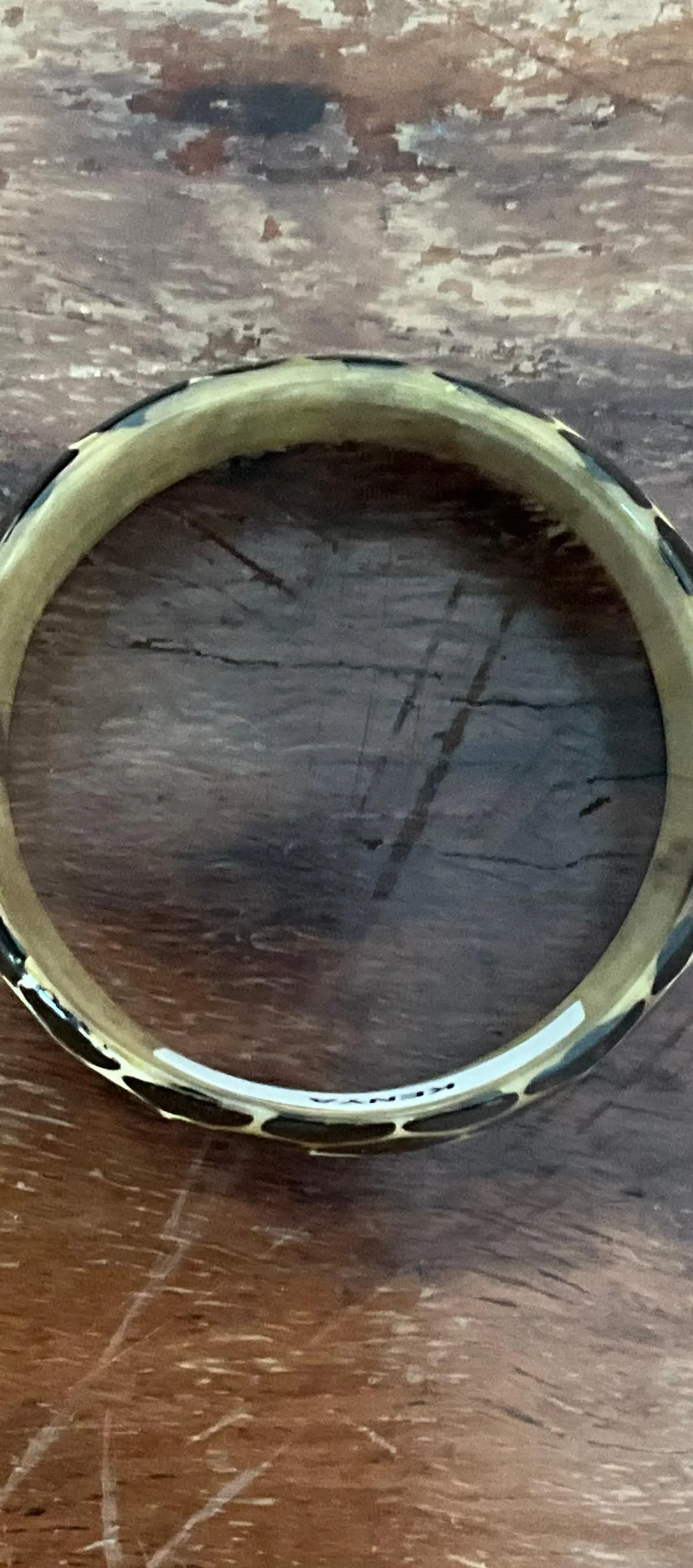 Vintage Resin Kenya Giraffe Bangle — additional photo 4