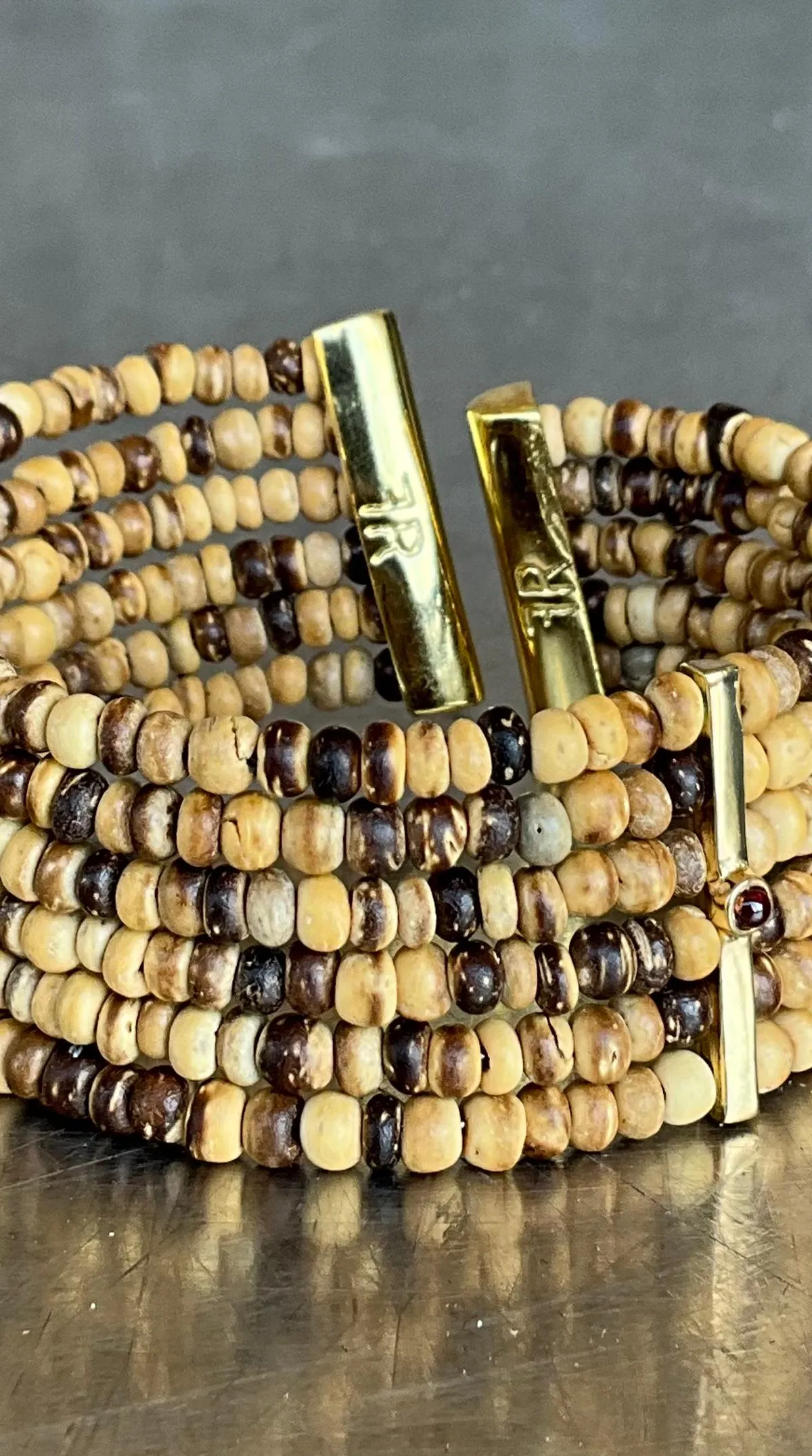 Vintage FR Coconut Beaded Bracelet — additional photo 1