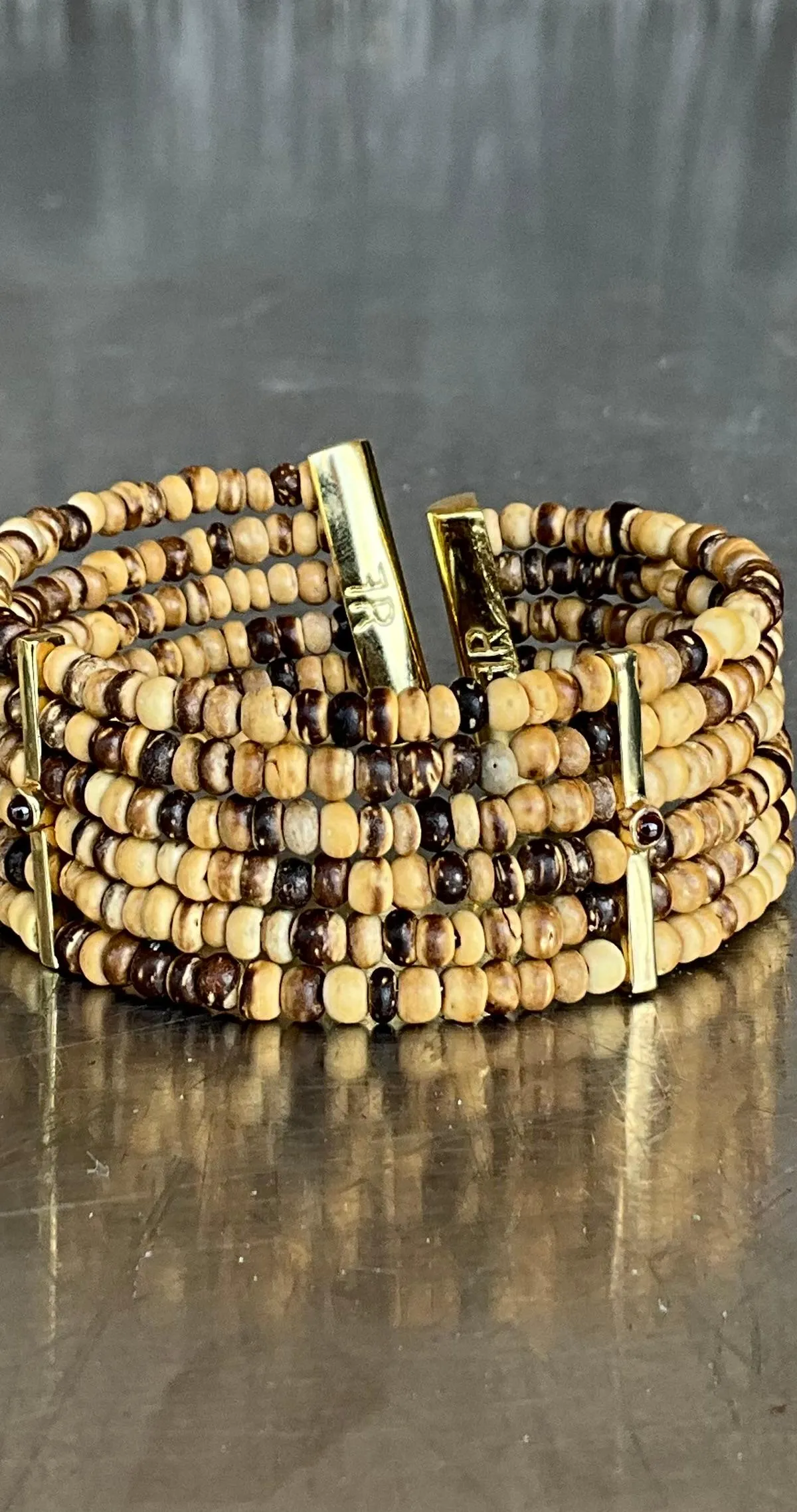 Vintage FR Coconut Beaded Bracelet — additional photo 4