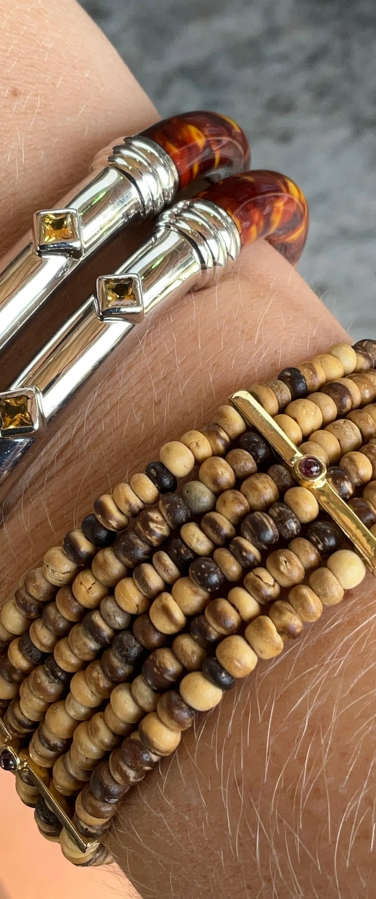 Vintage FR Coconut Beaded Bracelet — additional photo 6