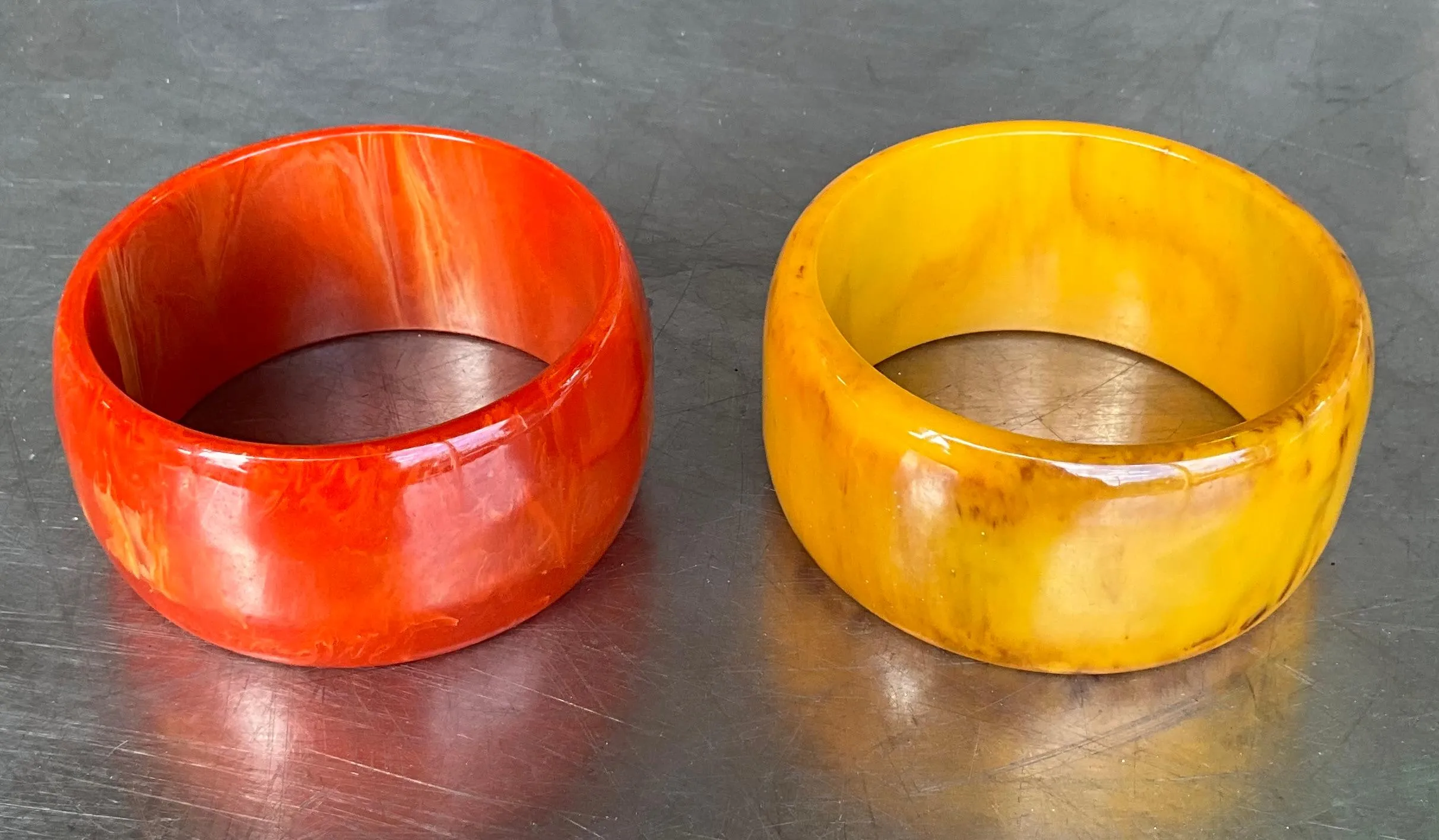 Vintage Boho Bakelite Bangle- Set of 2 — additional photo 6