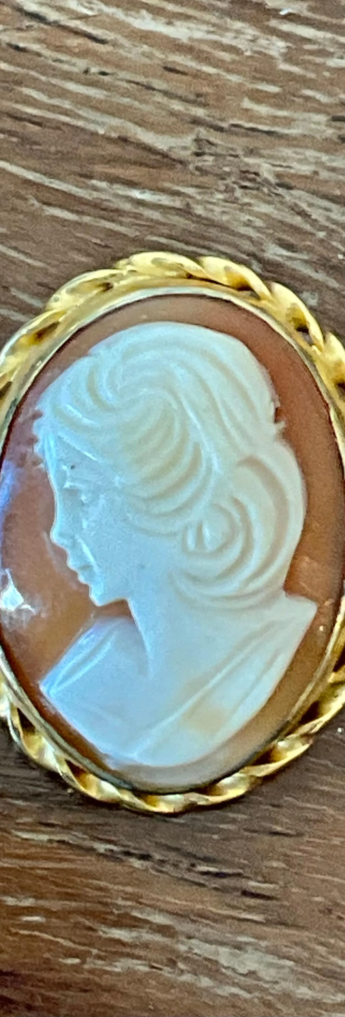 Vintage Victorian 12k Handcarved Cameo Pendant Brooch — additional photo 2