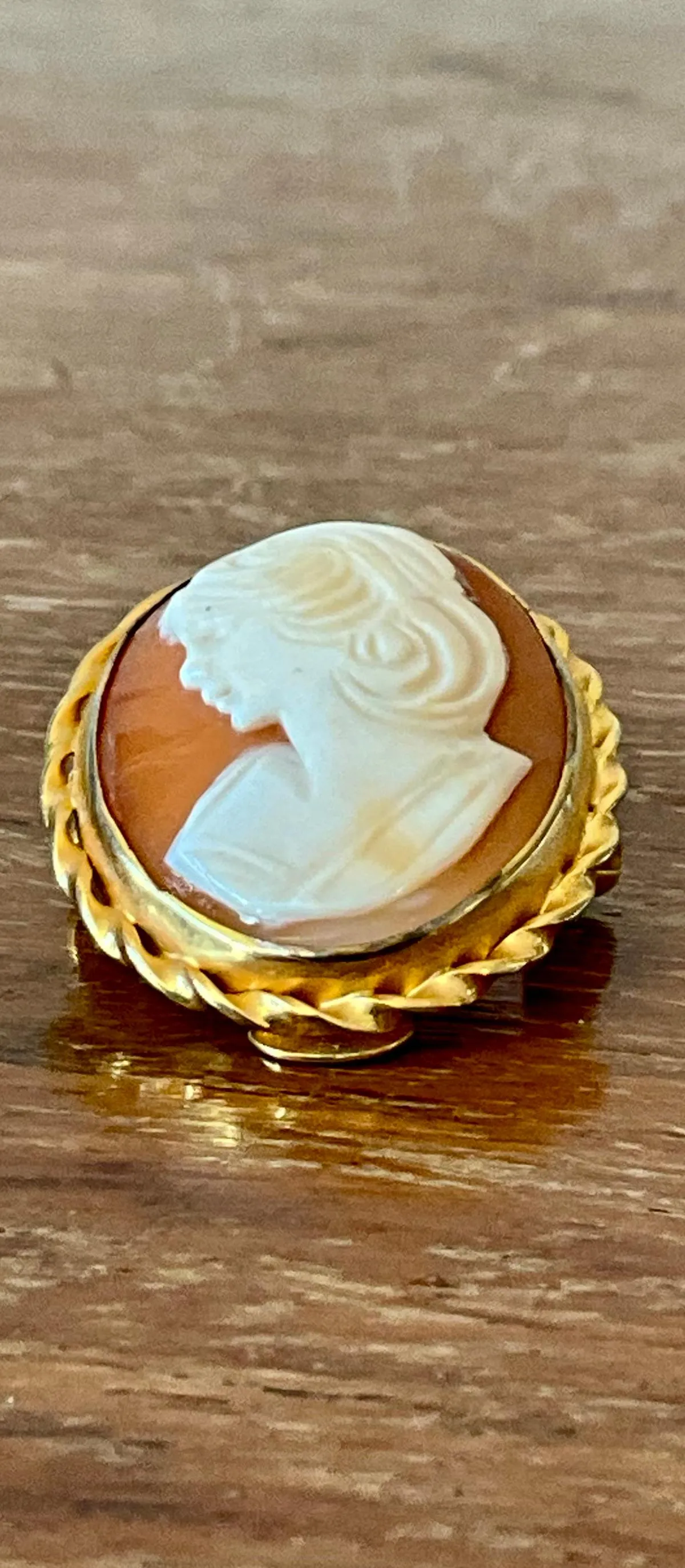 Vintage Victorian 12k Handcarved Cameo Pendant Brooch — additional photo 4
