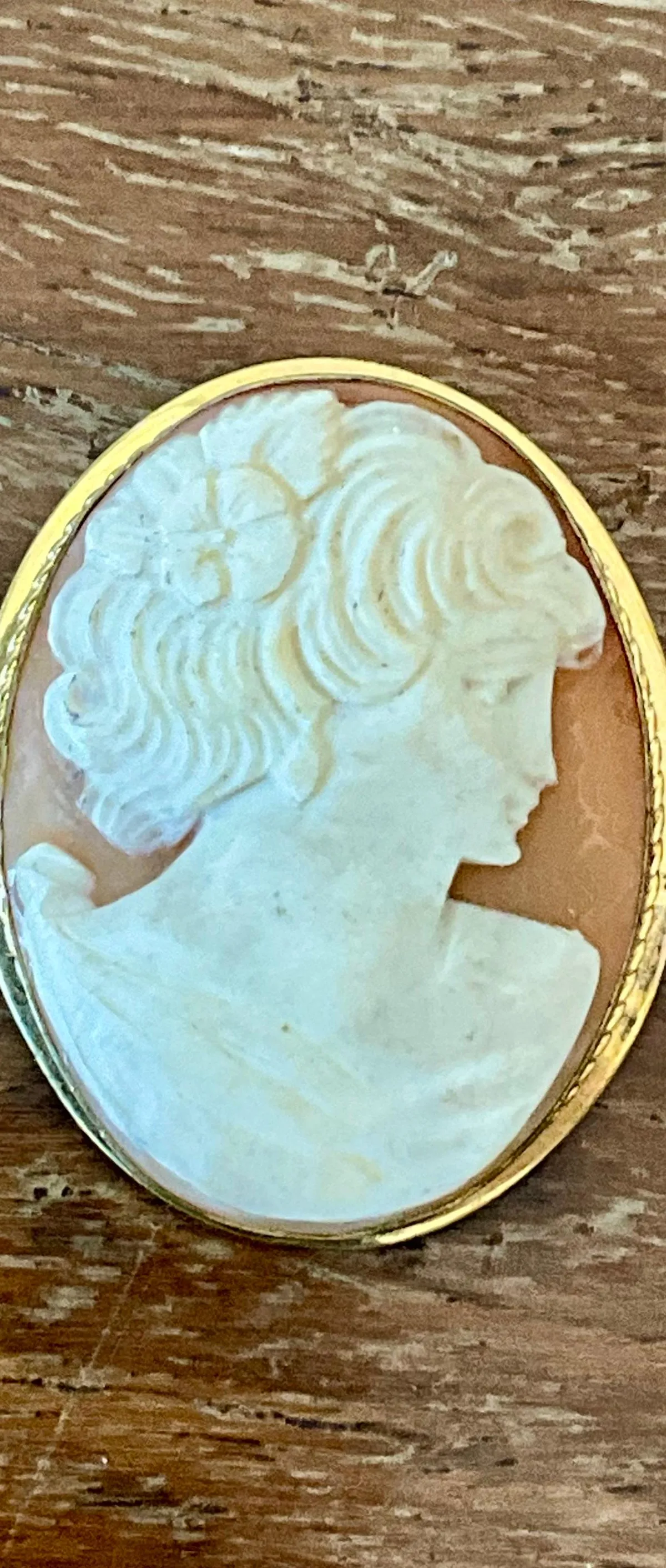 Vintage Victorian Carved Shell Cameo Pendant Brooch — additional photo 2
