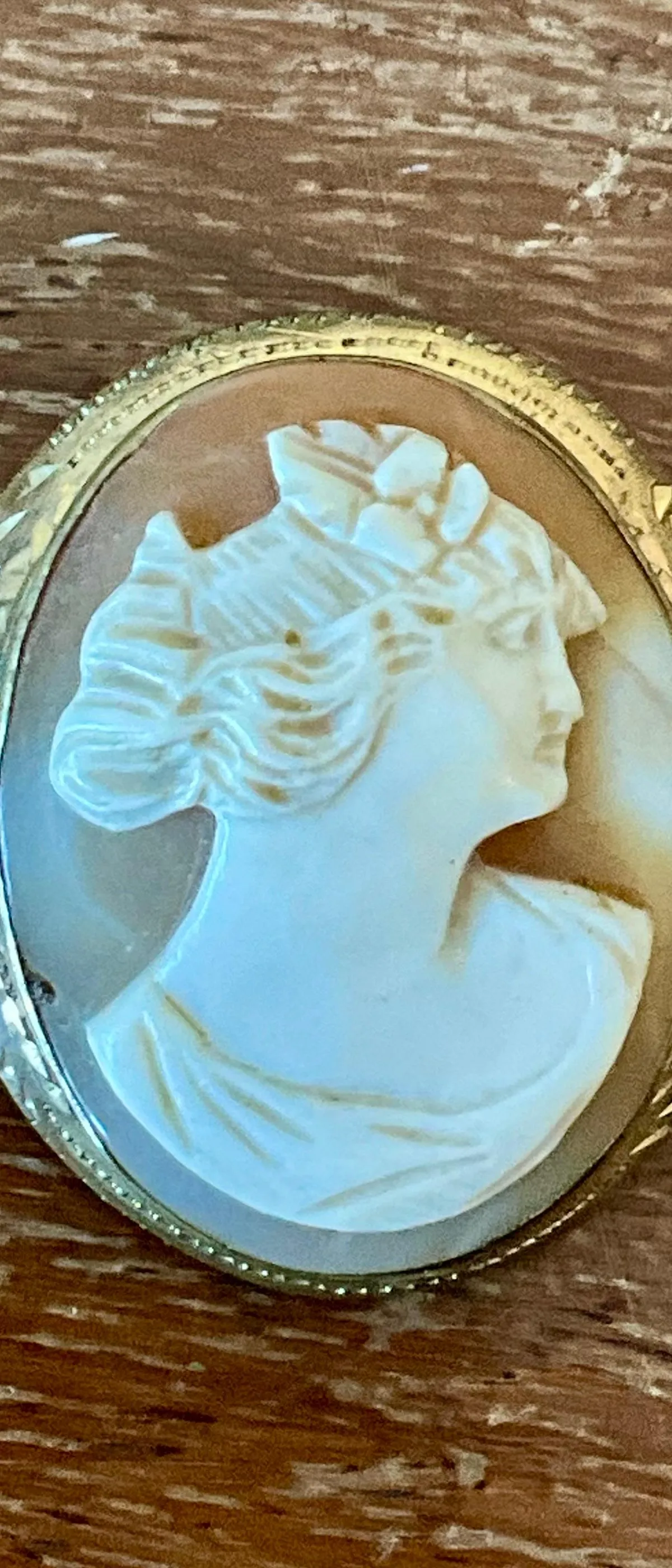 Vintage Victorian Carved Shell Cameo Brooch — additional photo 2