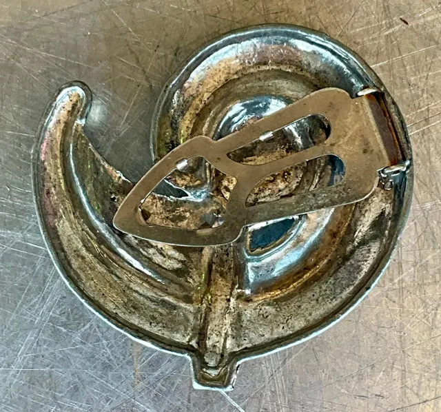 Vintage Silver Spiral Brooch with Green Detail — additional photo 6