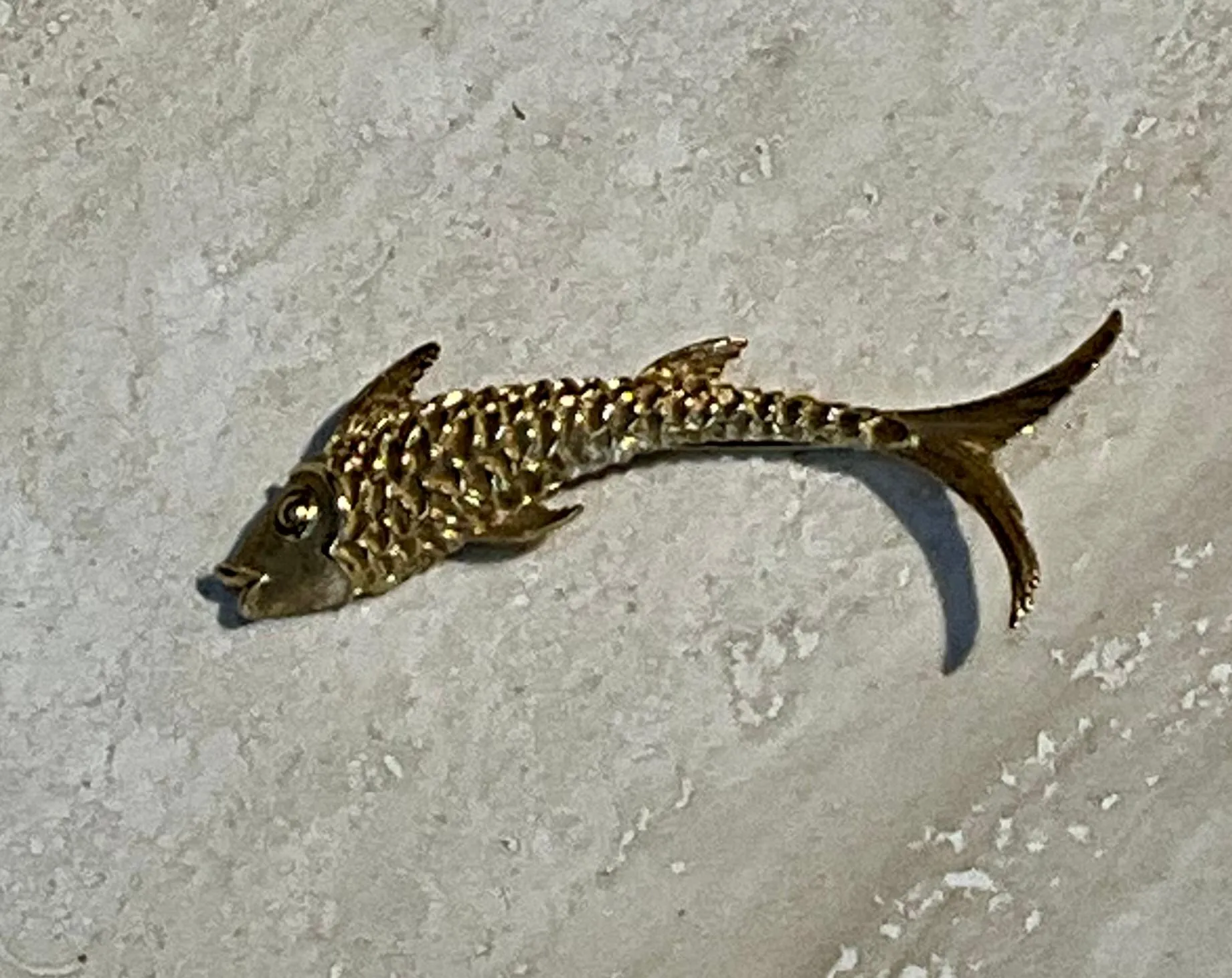 Vintage Golden Fish Brooch — additional photo 2