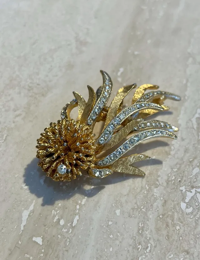 Vintage Rhinestone Statement Brooch — additional photo 1