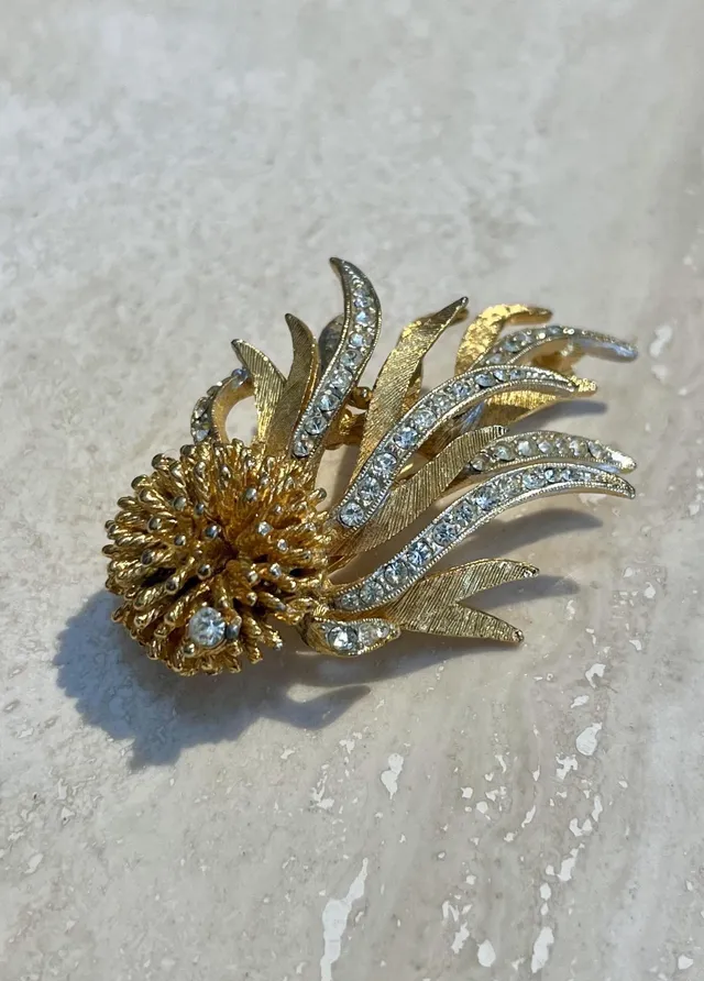 Vintage Rhinestone Statement Brooch — additional photo 2