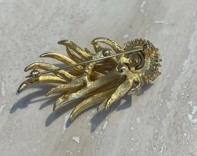 Vintage Rhinestone Statement Brooch — additional photo 5