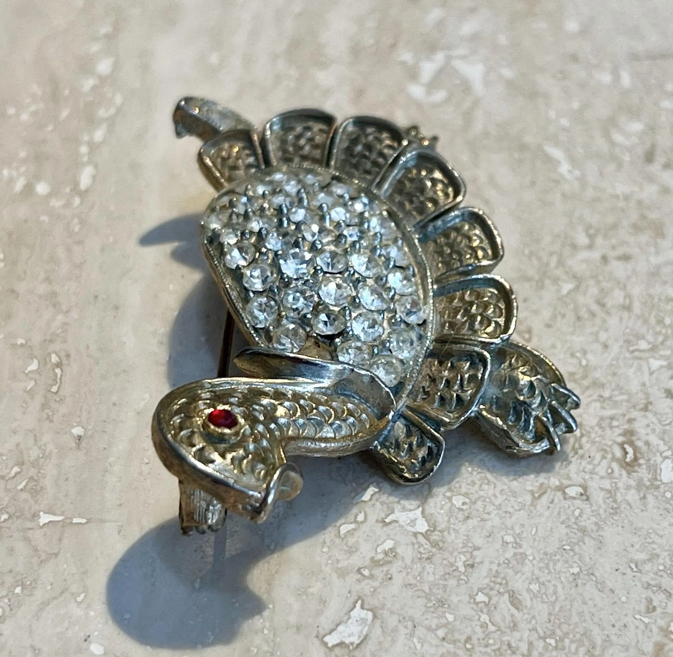 Vintage Rhinestone Turtle Brooch — additional photo 3