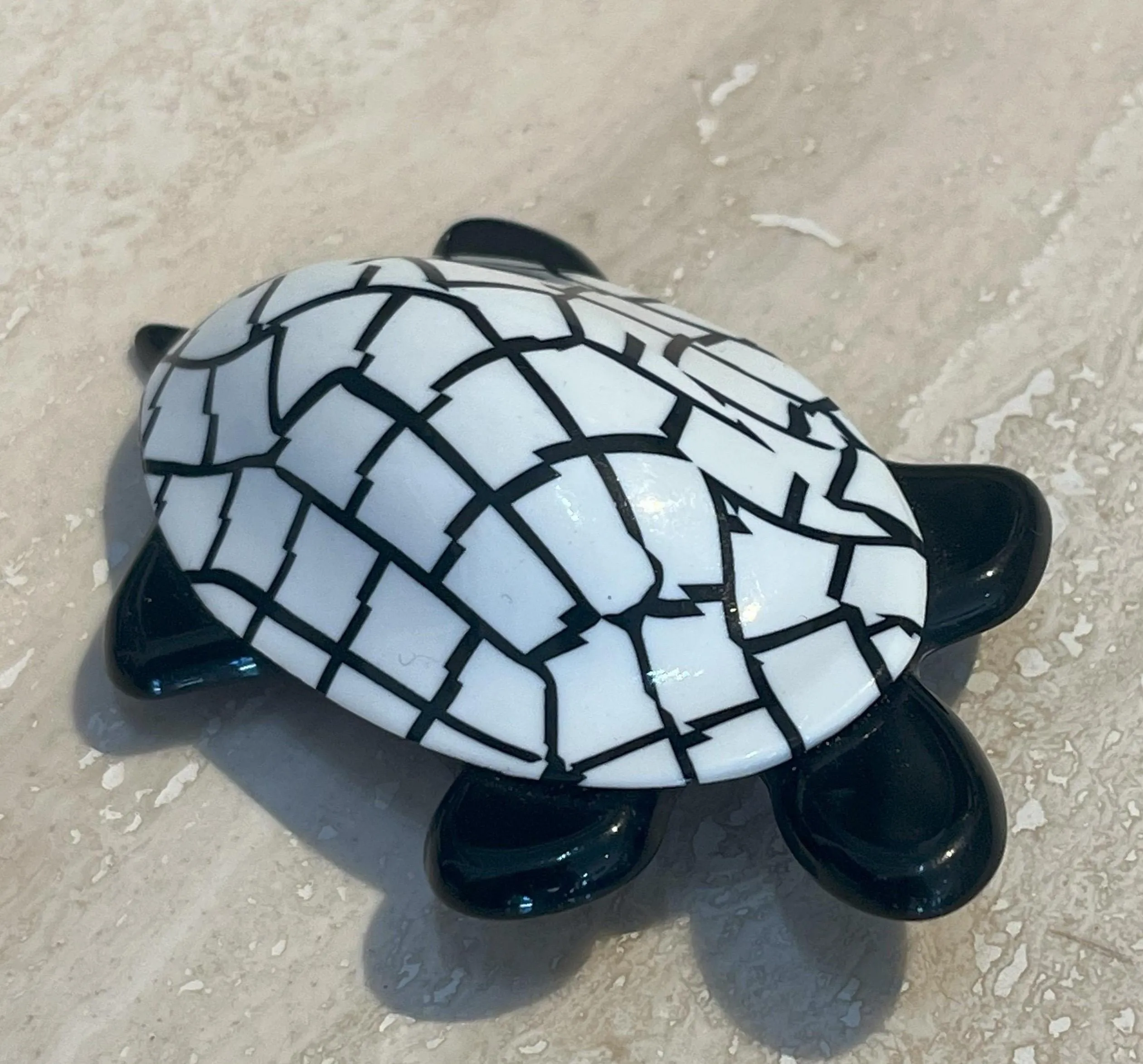 Vintage Lea Stein Paris B&W Tortoise Brooch — additional photo 4