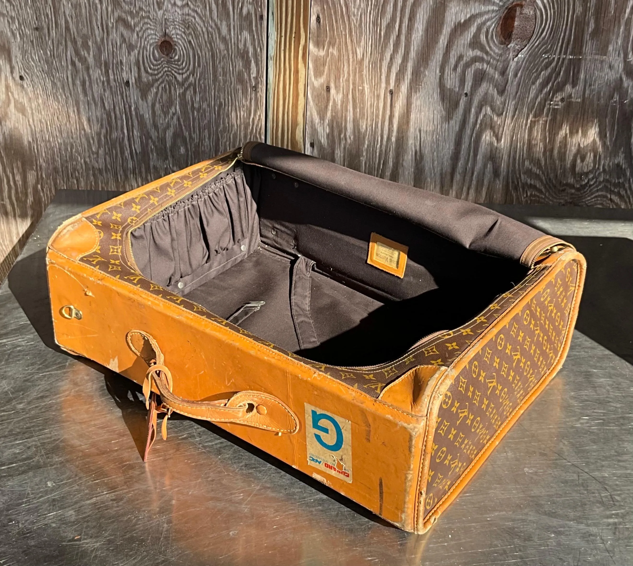 Vintage Louis Vuitton Large Trunk with Wheels — additional photo 4