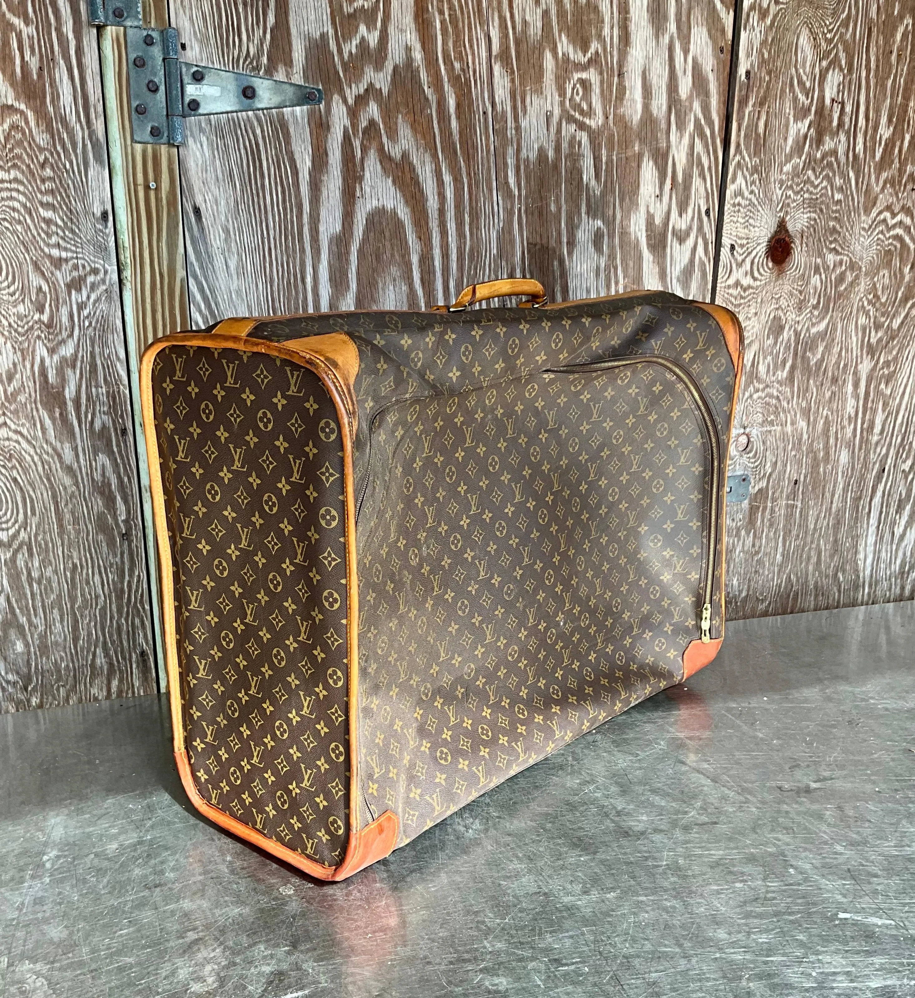 Vintage Louis Vuitton Monogram Pullman Suitcase — additional photo 2