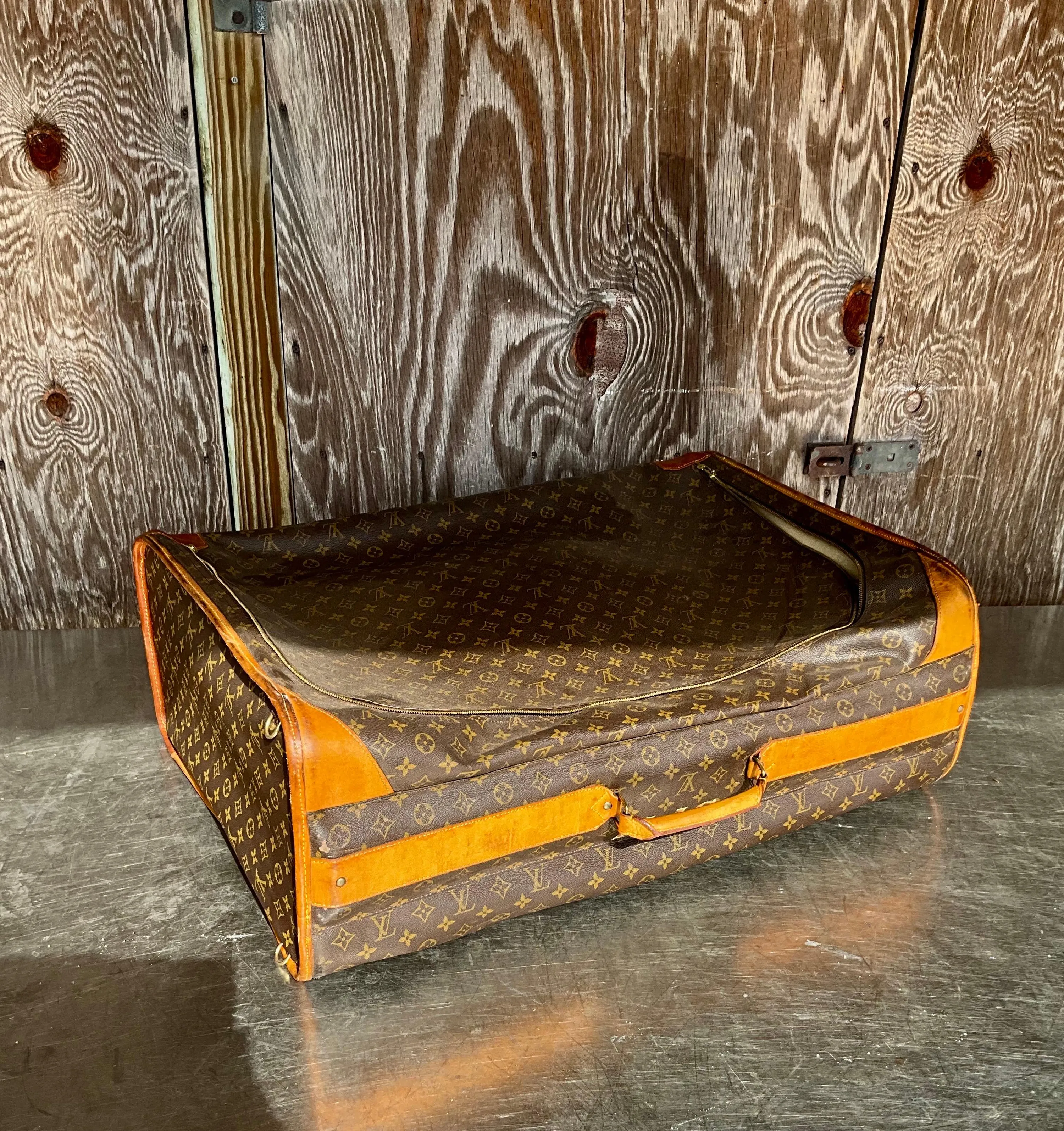 Vintage Louis Vuitton Monogram Pullman Suitcase — additional photo 5