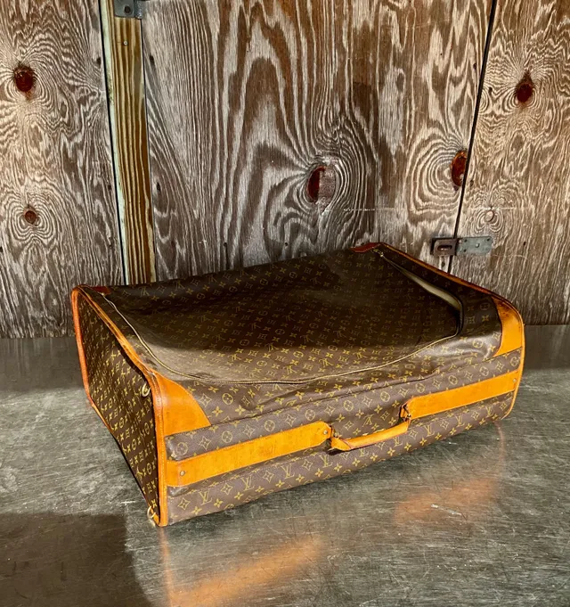 Vintage Louis Vuitton Monogram Pullman Suitcase — additional photo 5
