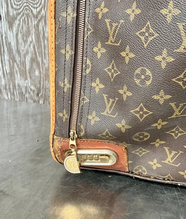 Vintage Louis Vuitton Monogram Pullman Suitcase — additional photo 5