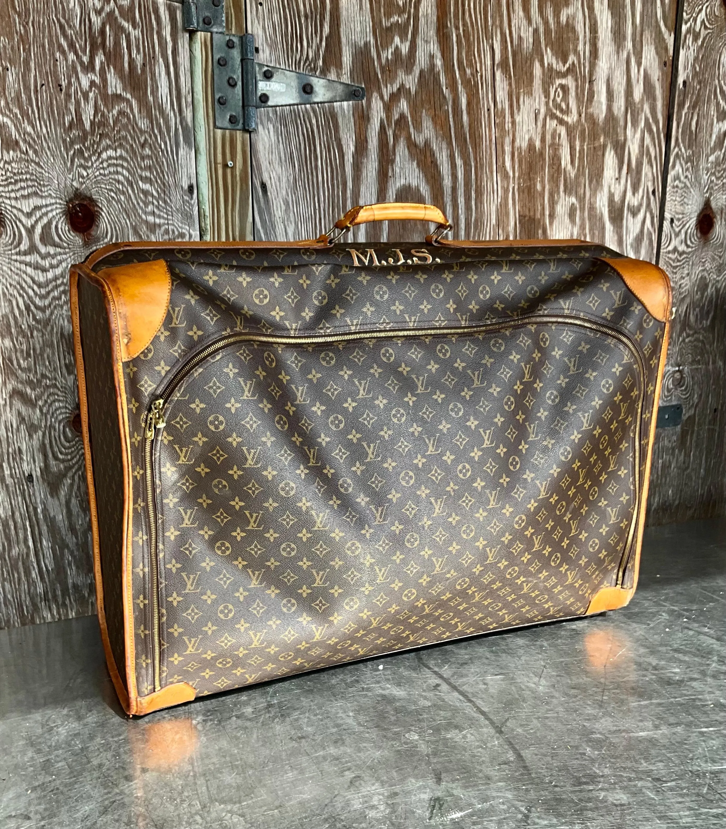 Vintage Louis Vuitton Monogram Pullman Suitcase — additional photo 1