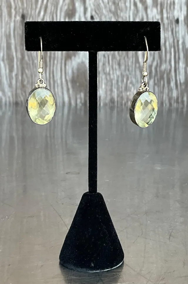 Vintage 925 Silver Drop Earrings with Green Gemstone — additional photo 1