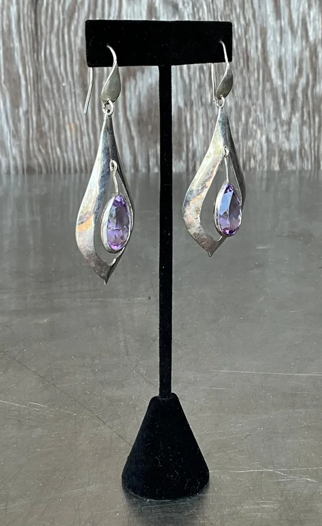 Vintage Sterling Silver Amethyst Drop Earrings — additional photo 5