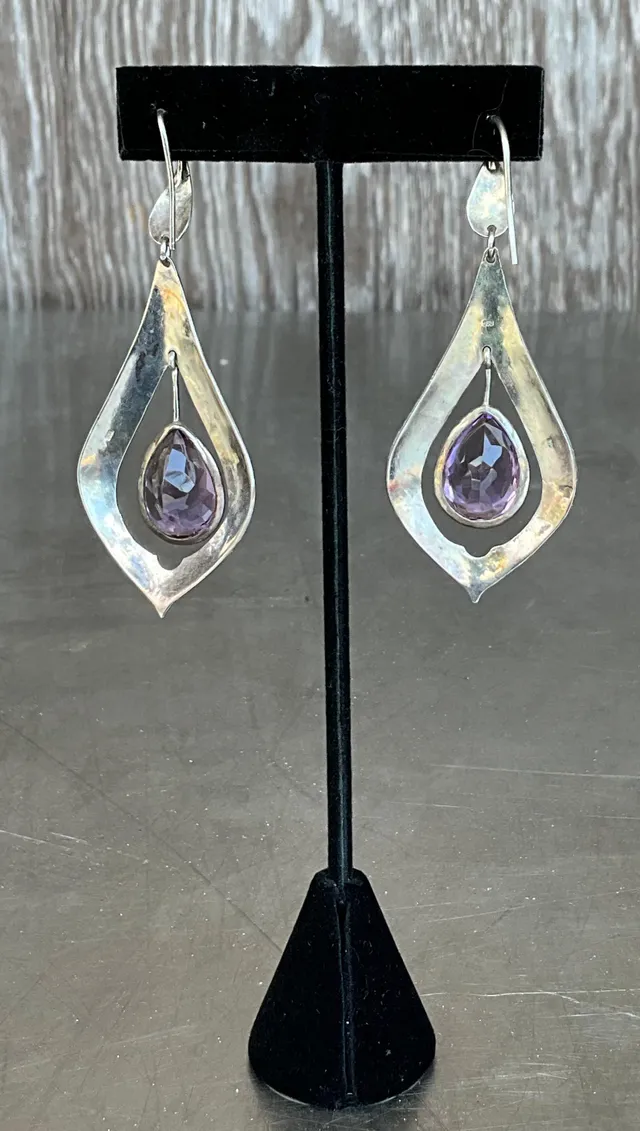 Vintage Sterling Silver Amethyst Drop Earrings — additional photo 6