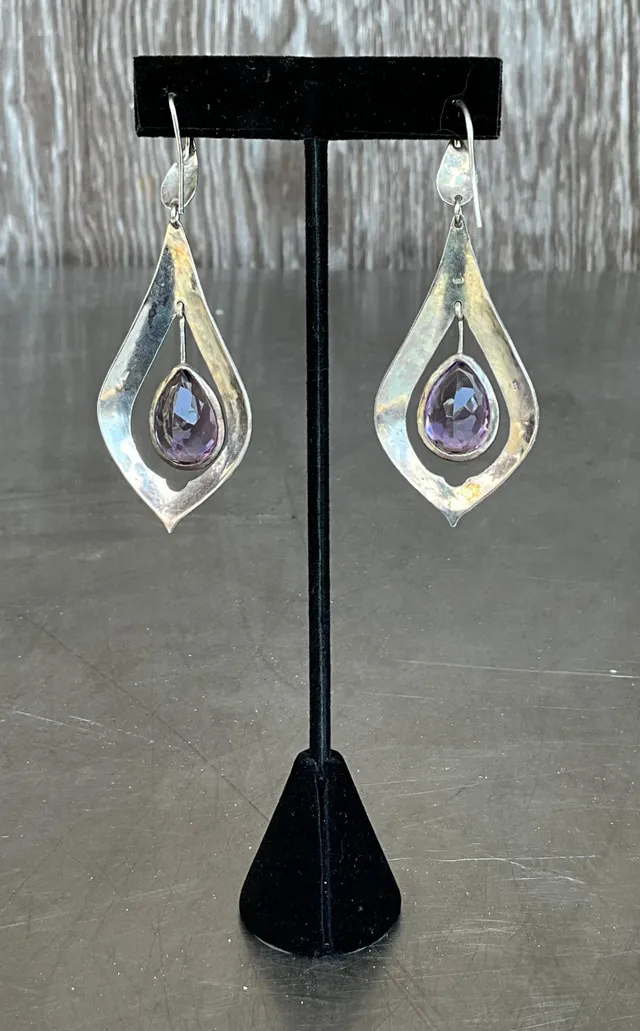 Vintage Sterling Silver Amethyst Drop Earrings — additional photo 7