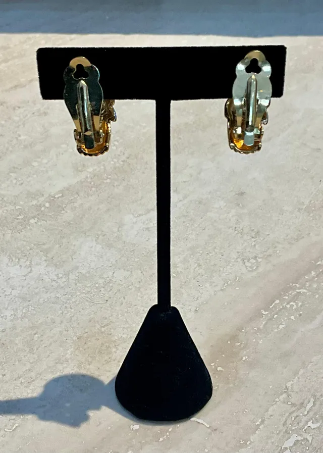 Vintage Gold & Silver Toned Clip on Earrings — additional photo 3