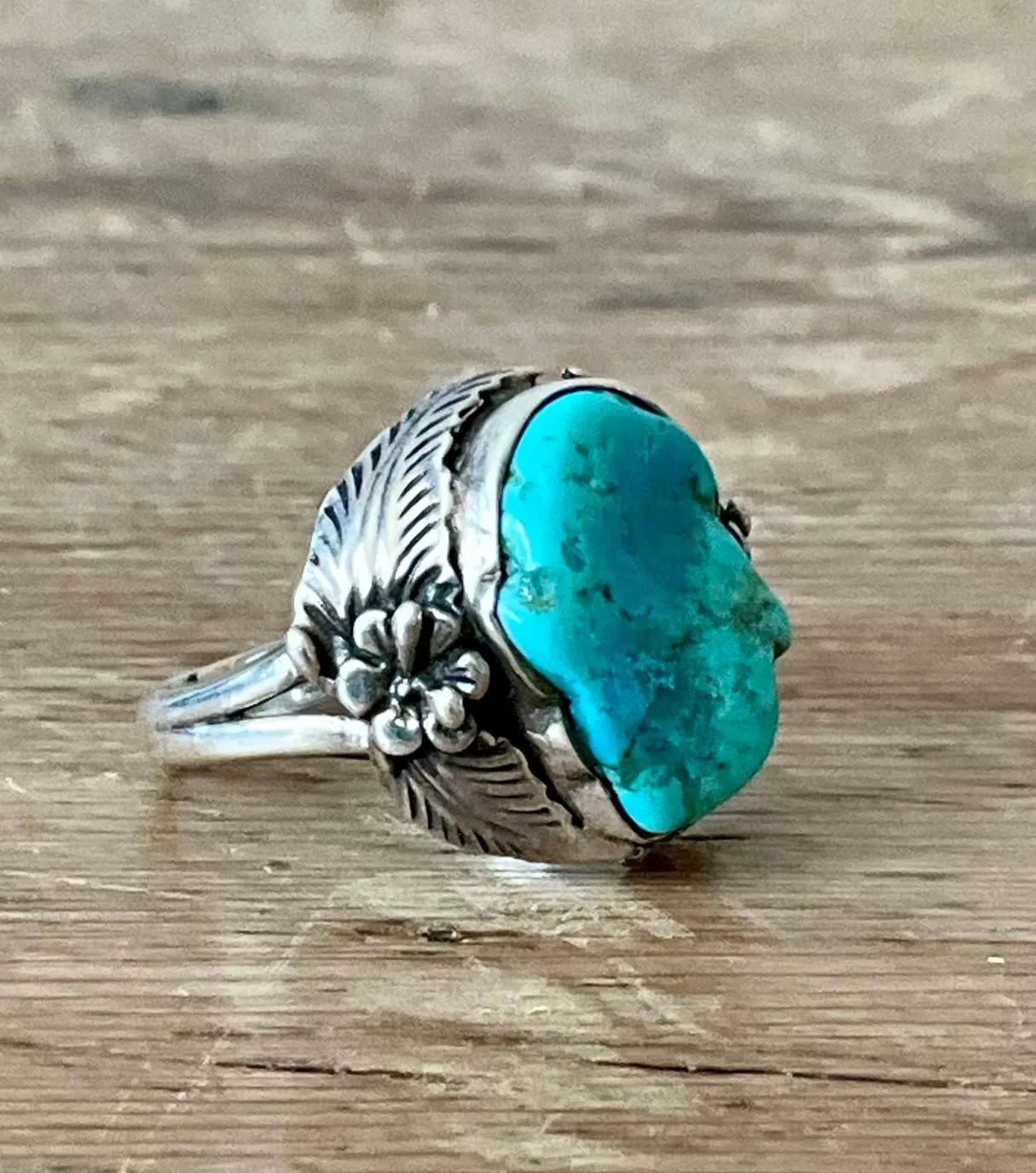 Vintage Boho Navajo Turquoise Ring Set in Sterling Silver 8 — additional photo 1