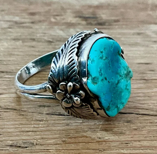 Vintage Boho Navajo Turquoise Ring Set in Sterling Silver 8 — additional photo 5