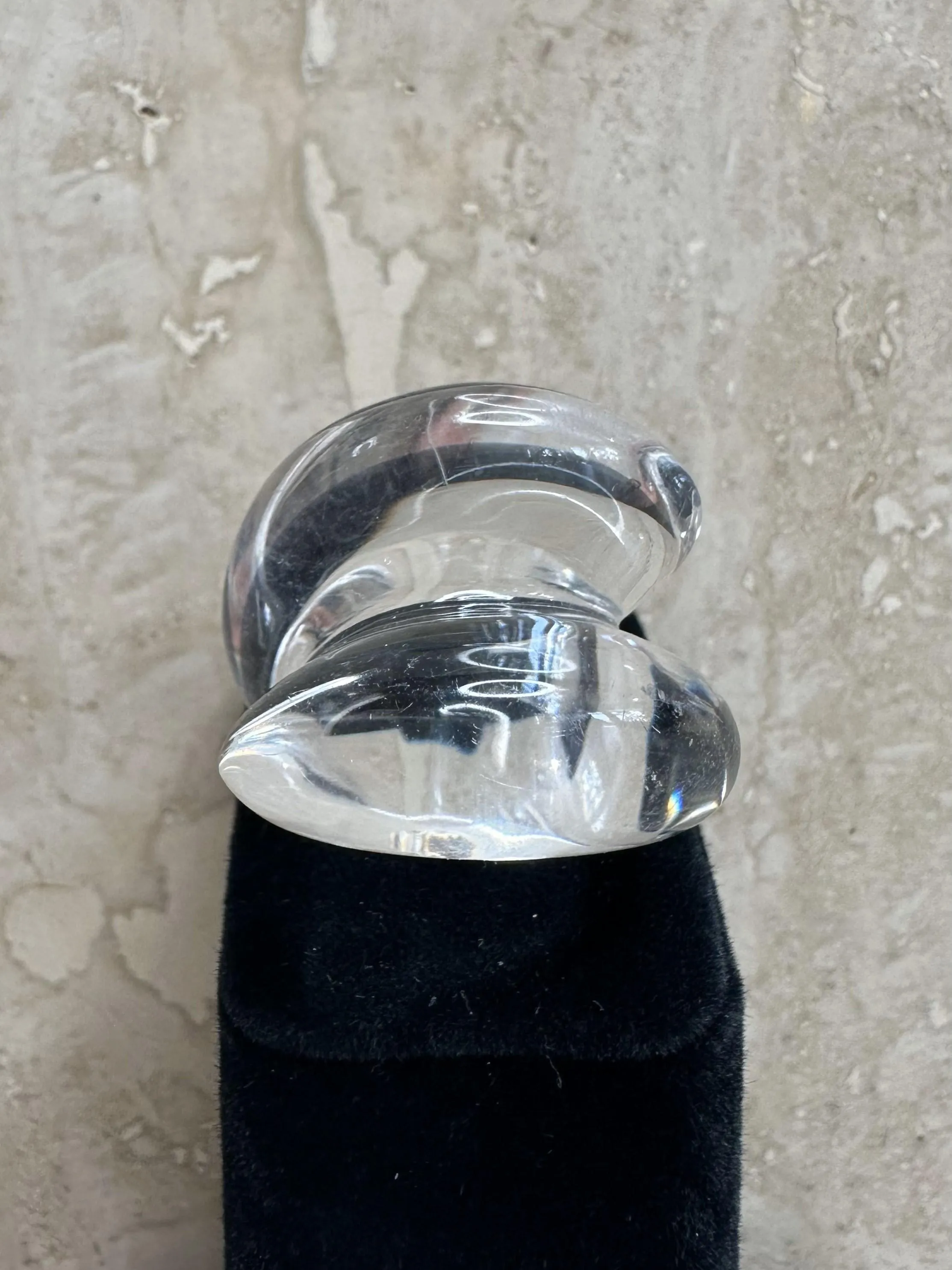 Vintage Abstract Lucite Ring — additional photo 3