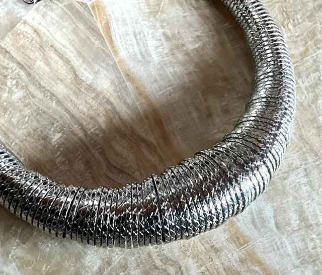 Vintage Silver Toned Coiled Metal Collar Necklace — additional photo 3